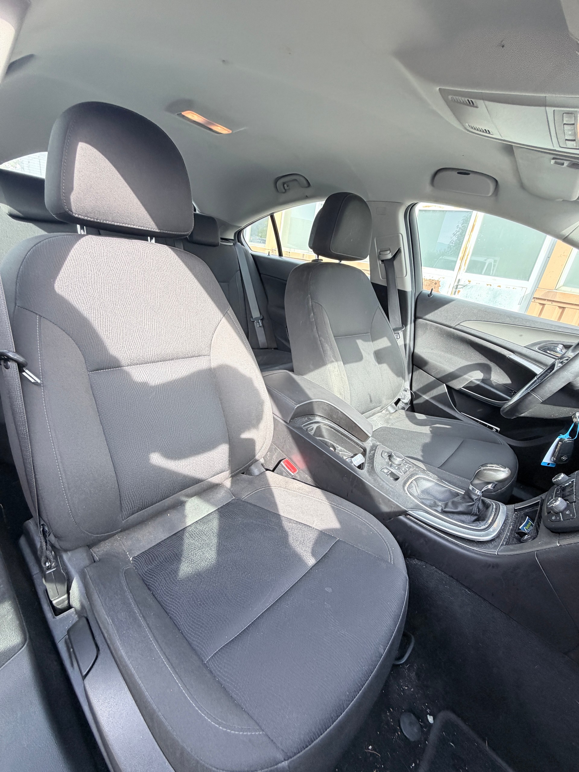 OPEL Insignia 1.6 Turbo Edition-image-11