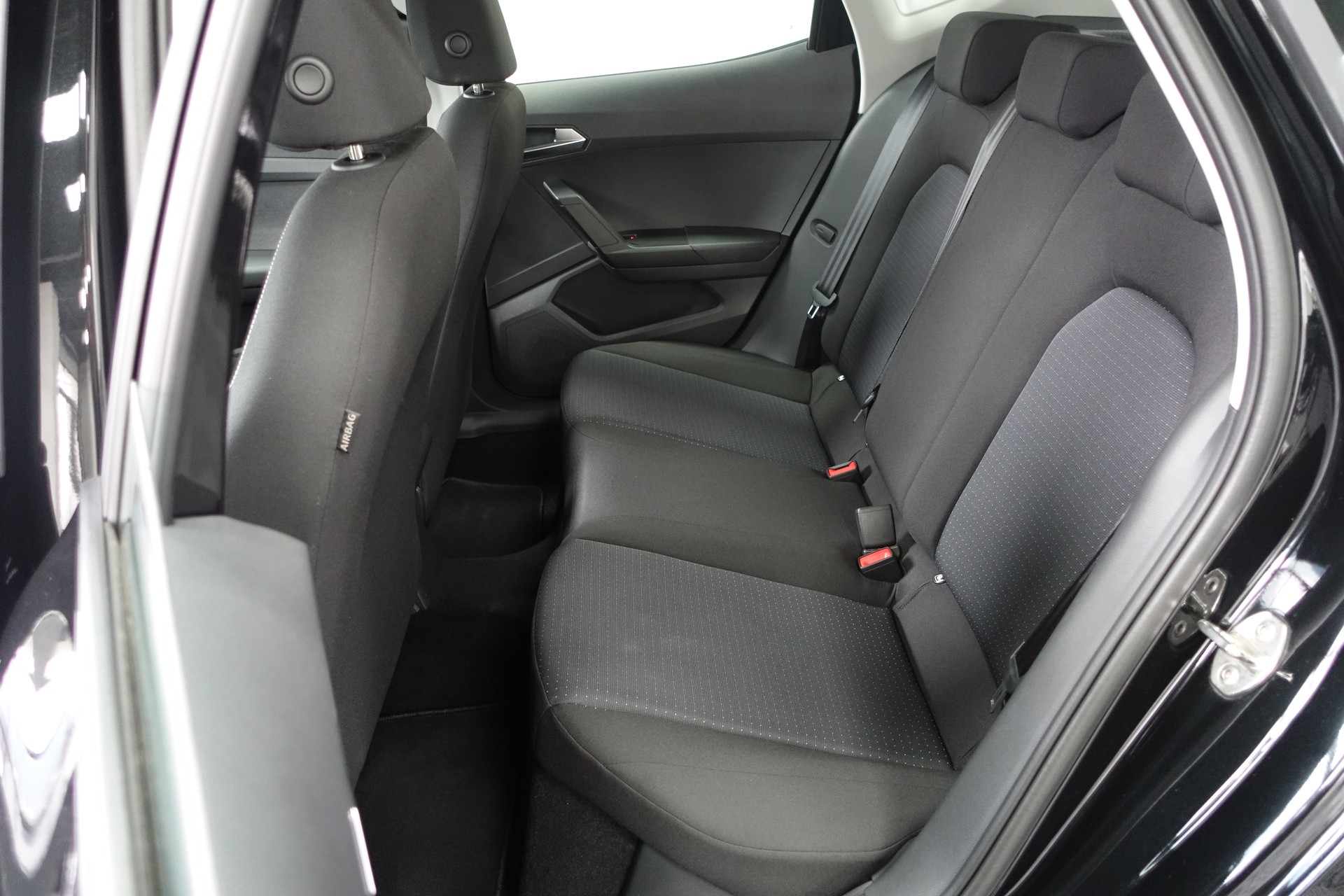 SEAT Arona 1.0 TSI 110 Style DSG-image-13