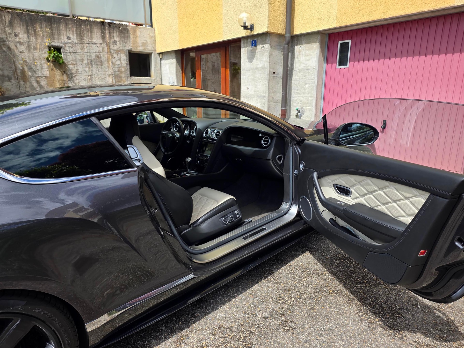BENTLEY 4.0 V8 S-image-8