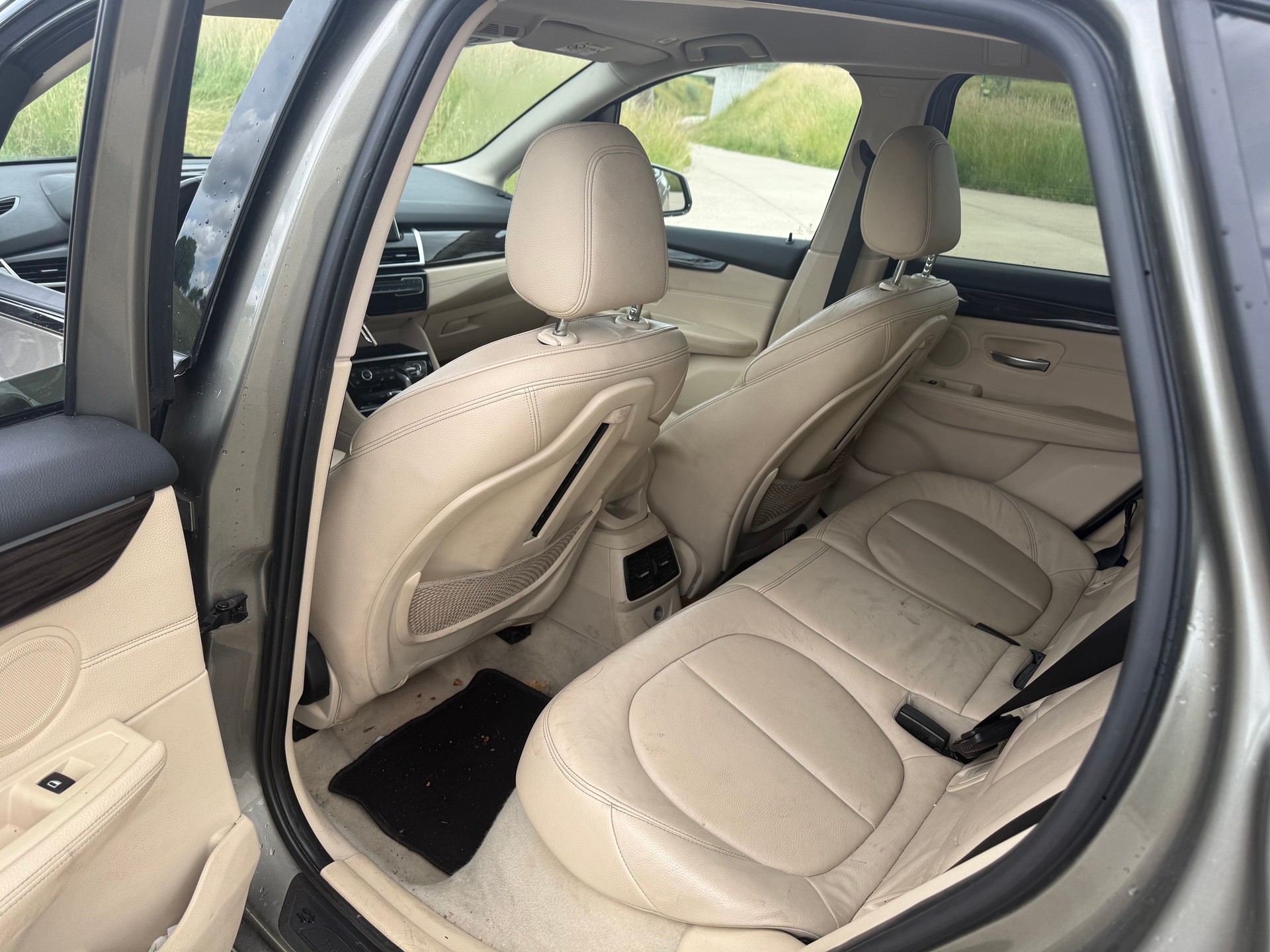 BMW 225xe iPerformance Active Tourer Steptronic-image-9