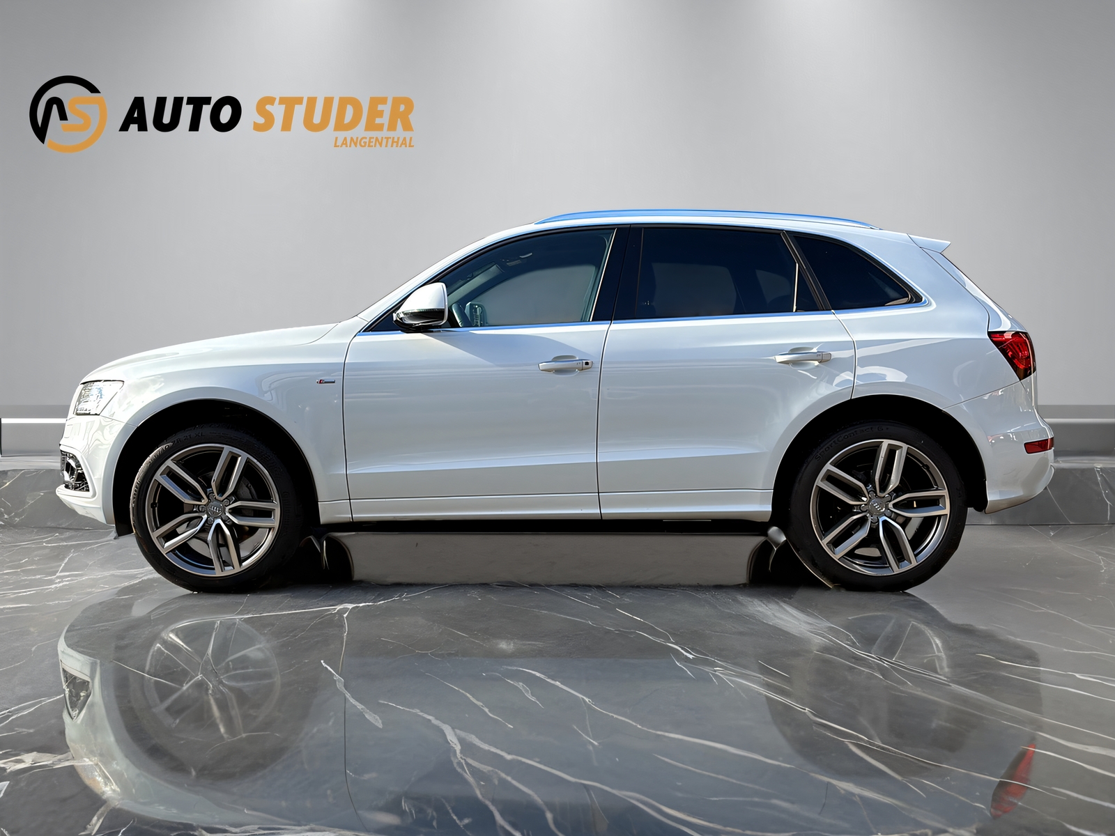 AUDI Q5 2.0 TDI quattro S-Tronic-image-7