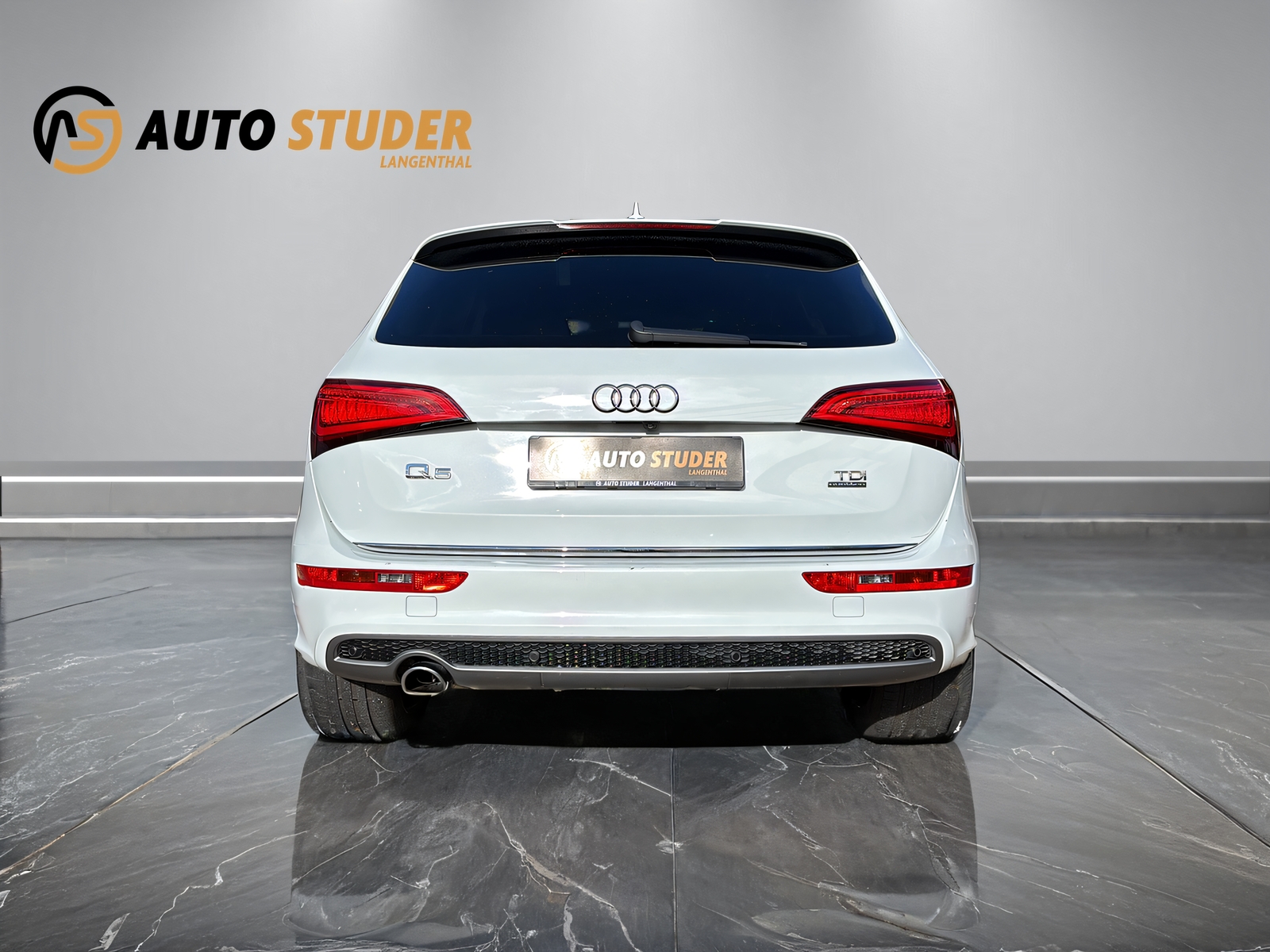 AUDI Q5 2.0 TDI quattro S-Tronic-image-9