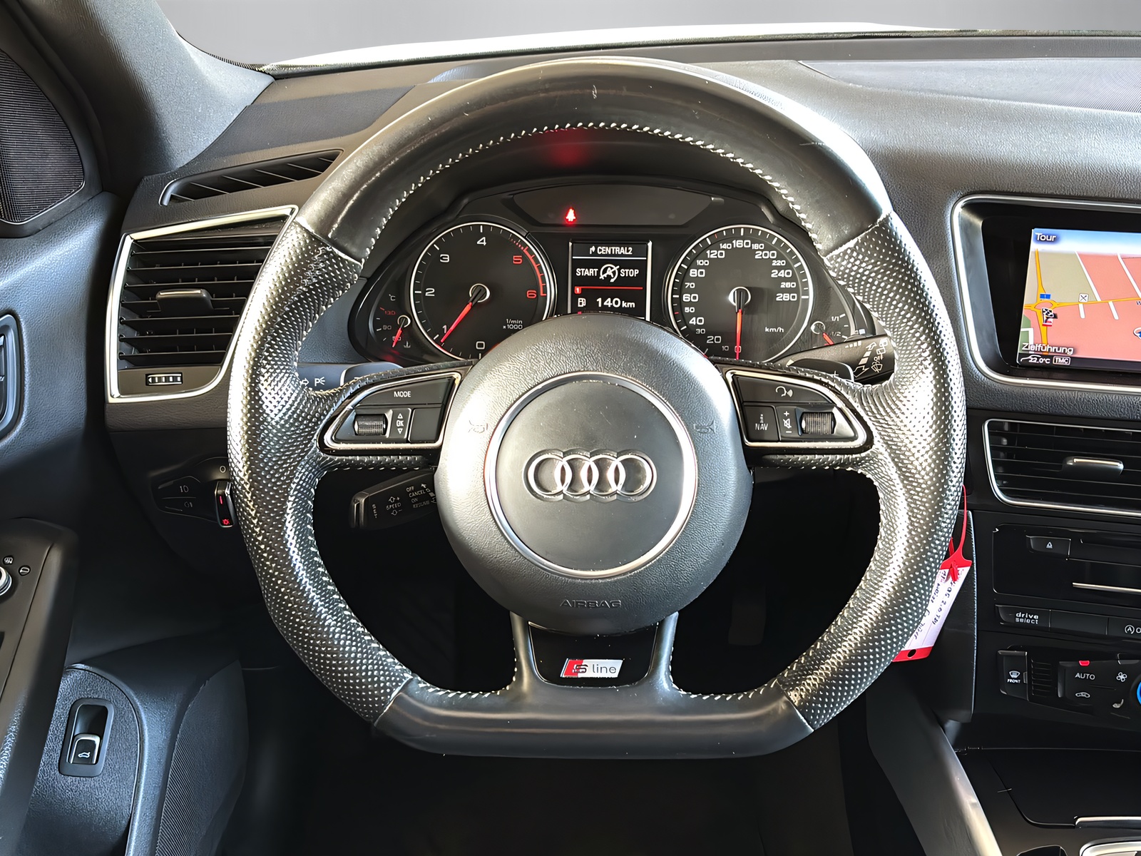AUDI Q5 2.0 TDI quattro S-Tronic-image-3