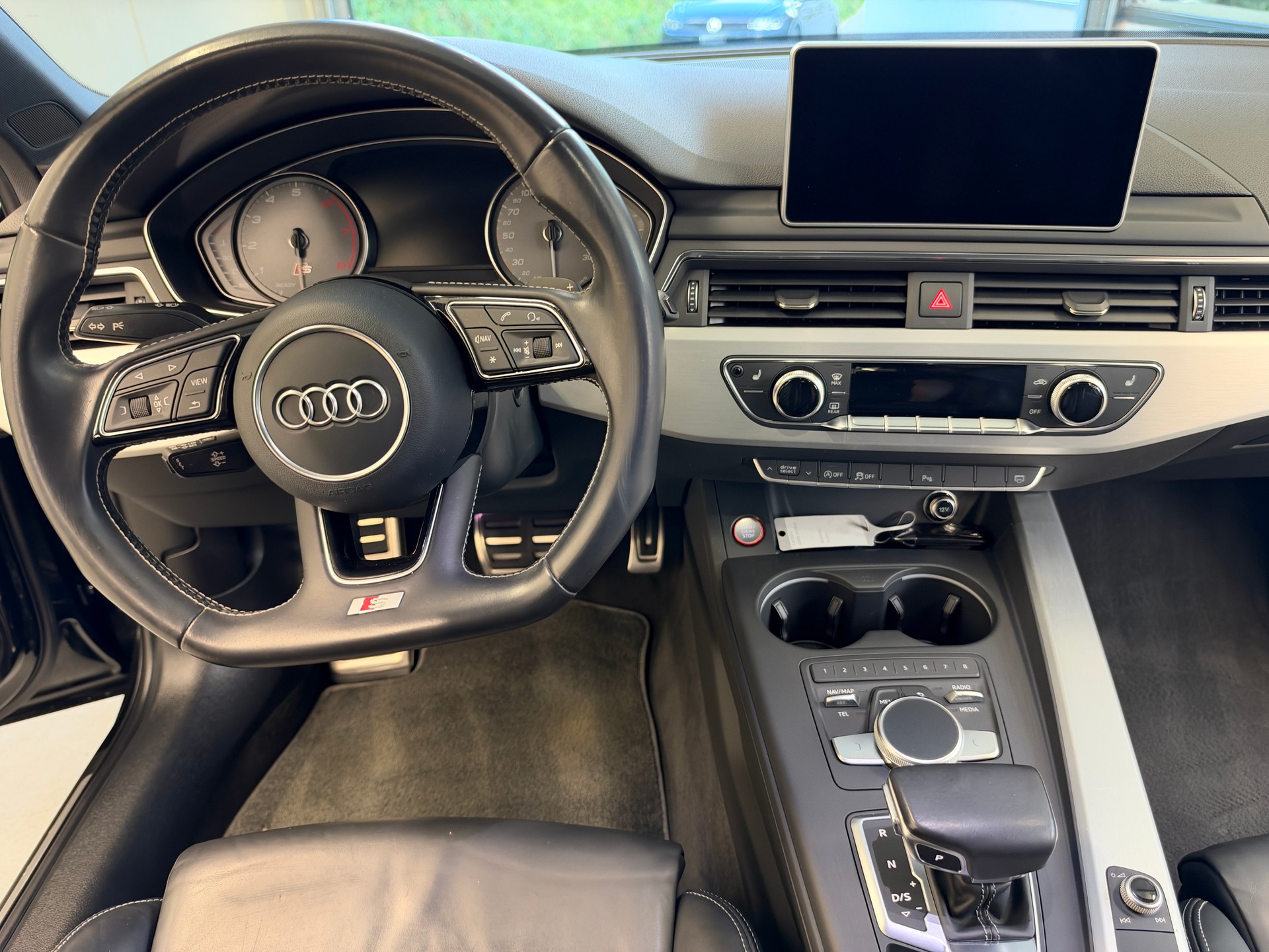 AUDI S4 Avant 3.0 TFSI quattro tiptronic-image-22
