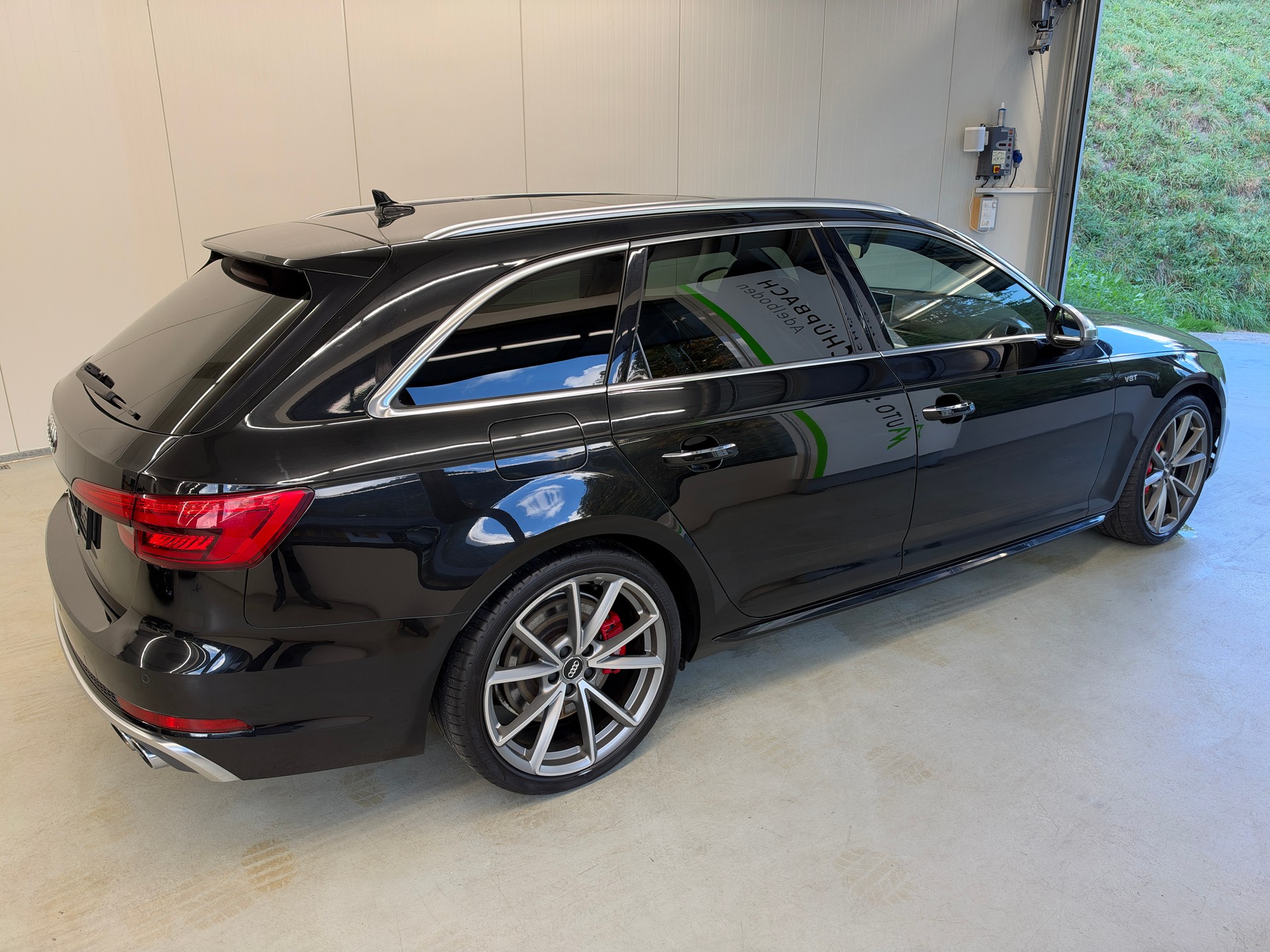 AUDI S4 Avant 3.0 TFSI quattro tiptronic-showroom-element-2