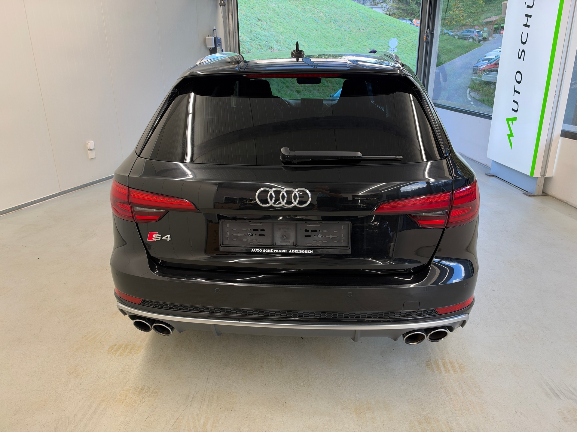 AUDI S4 Avant 3.0 TFSI quattro tiptronic-image-4