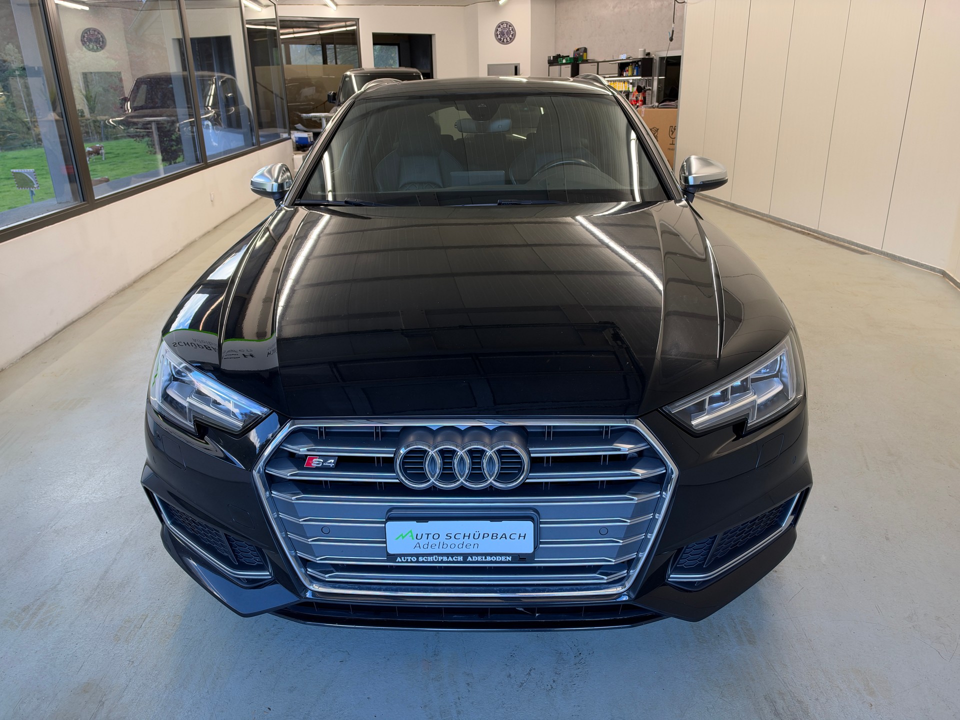AUDI S4 Avant 3.0 TFSI quattro tiptronic-image-9