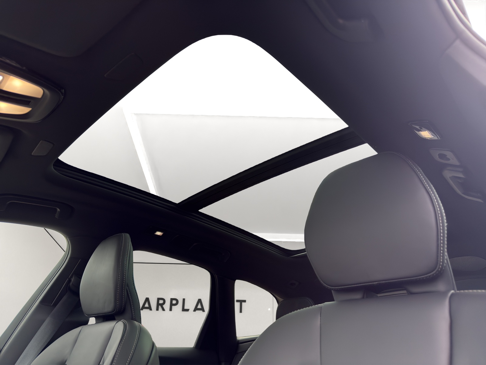 VOLVO XC60 2.0 B5 MH Ultra Dark AWD BLACK EDITION-image-15
