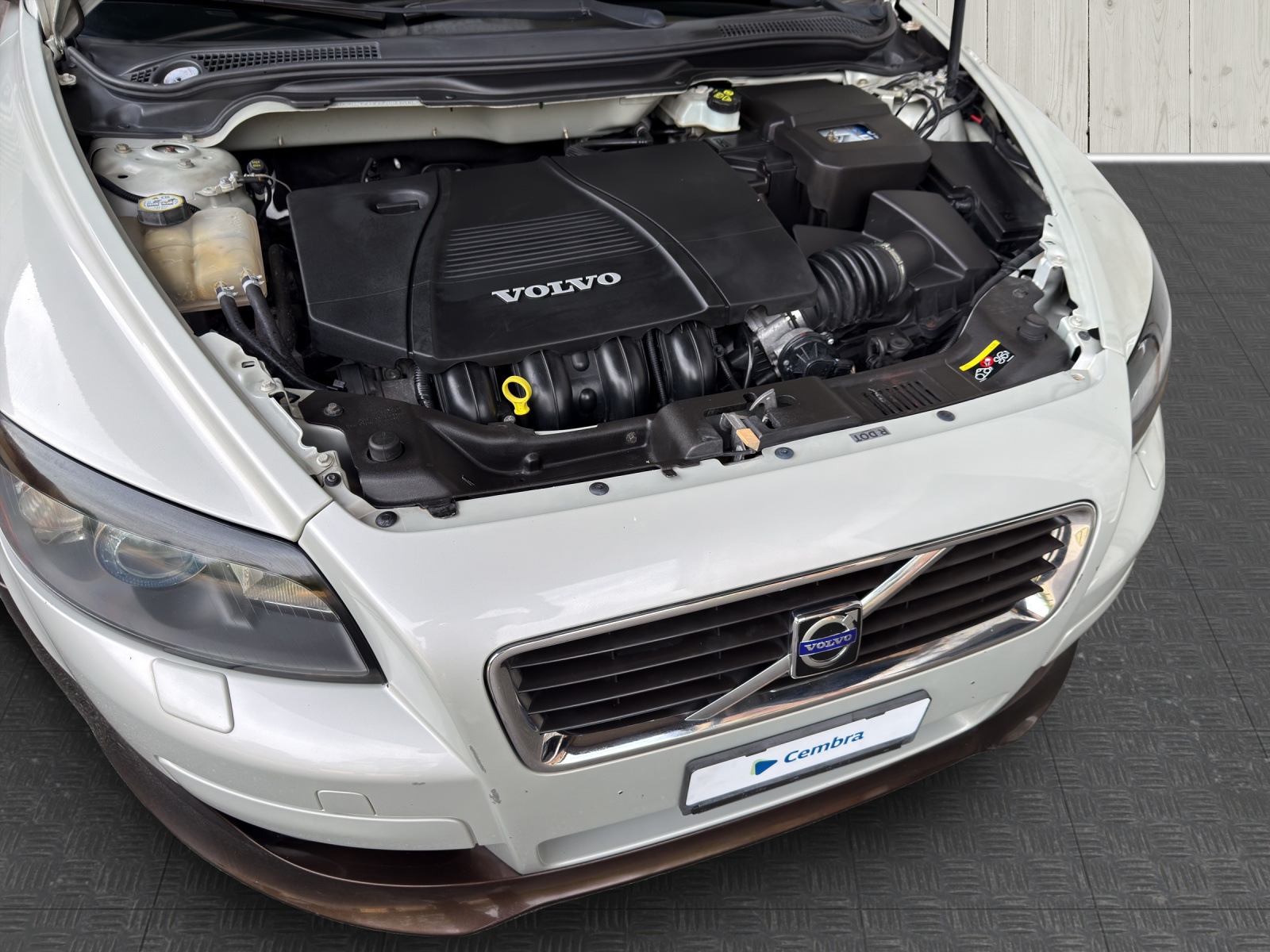 VOLVO C30 2.0 Momentum-image-15