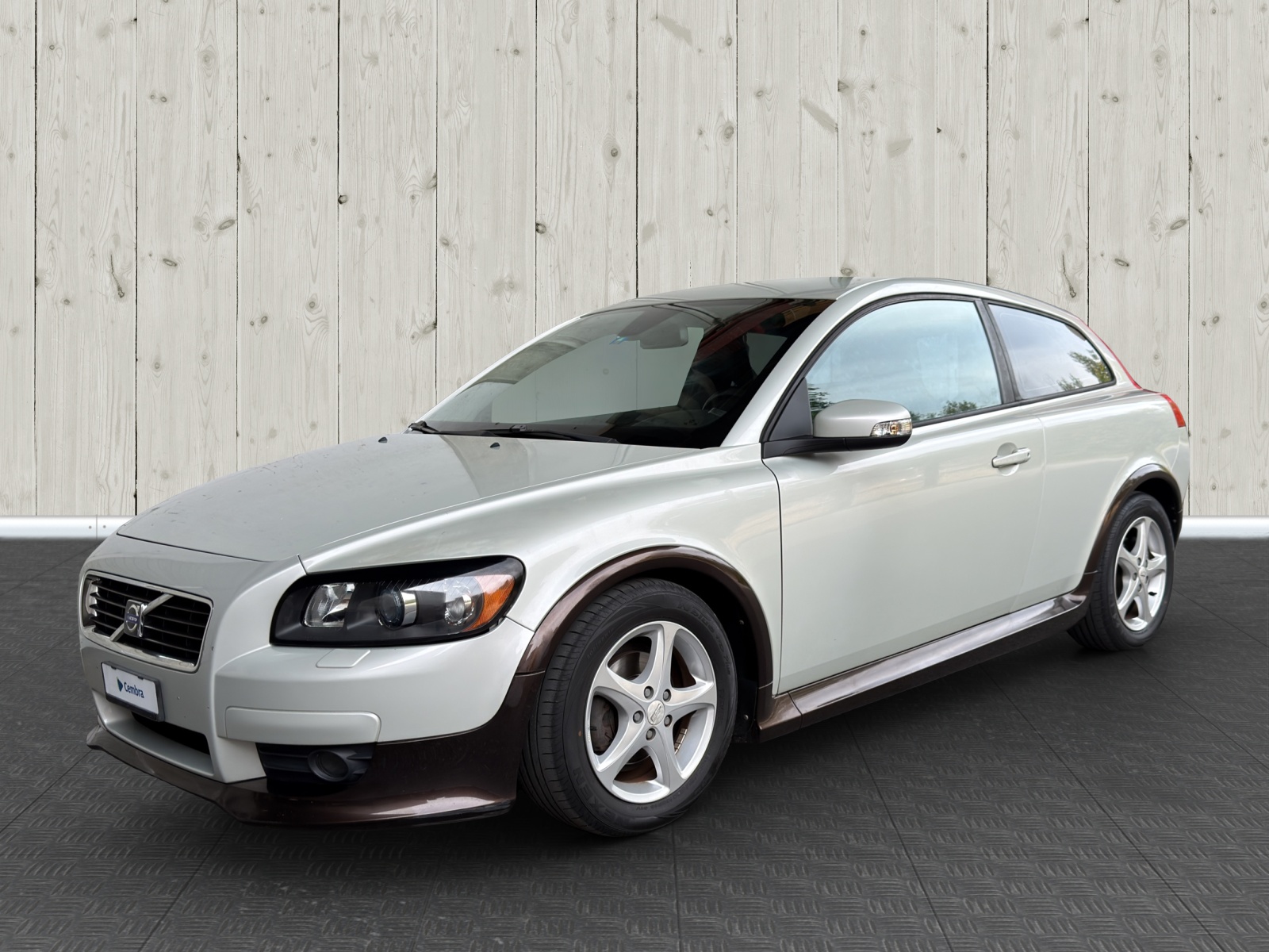 VOLVO C30 2.0 Momentum-image-2