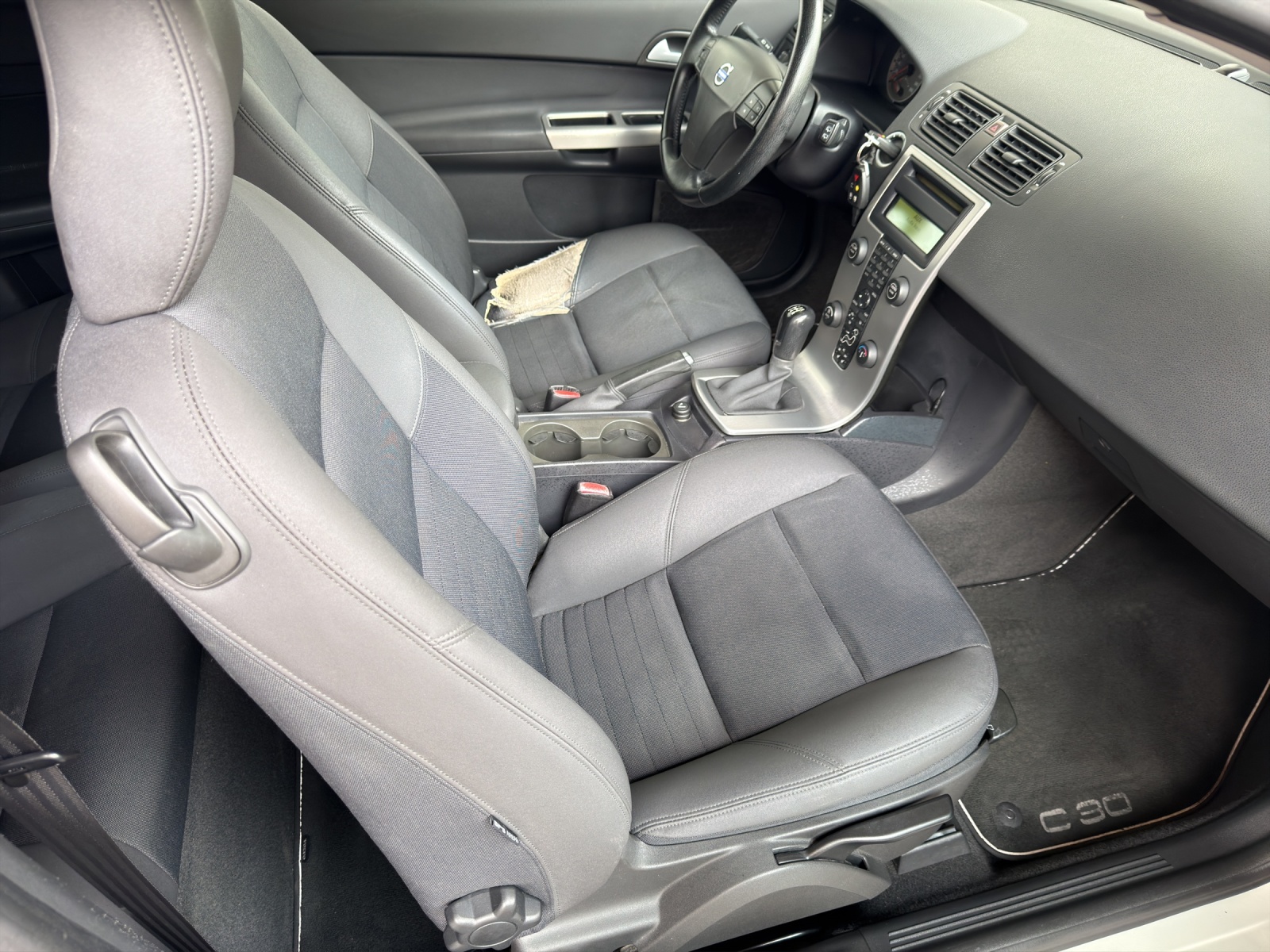 VOLVO C30 2.0 Momentum-image-11