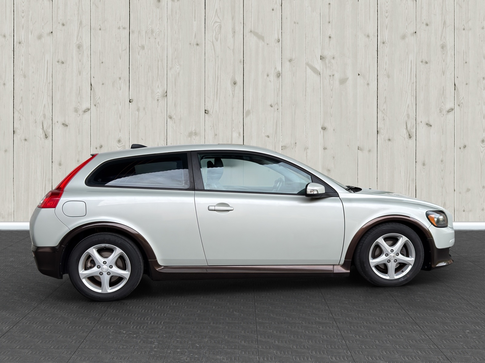VOLVO C30 2.0 Momentum-image-7