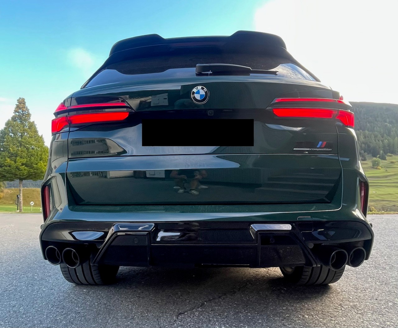 BMW M Competition-image-2