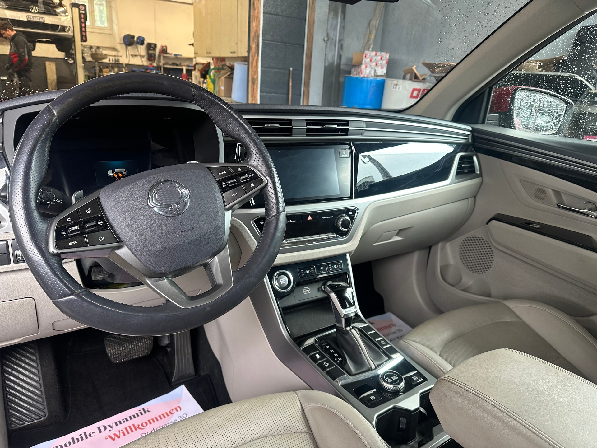 KGM-SsangYong Korando 1.6e Xdi Sapphire 4WD Automat-image-9