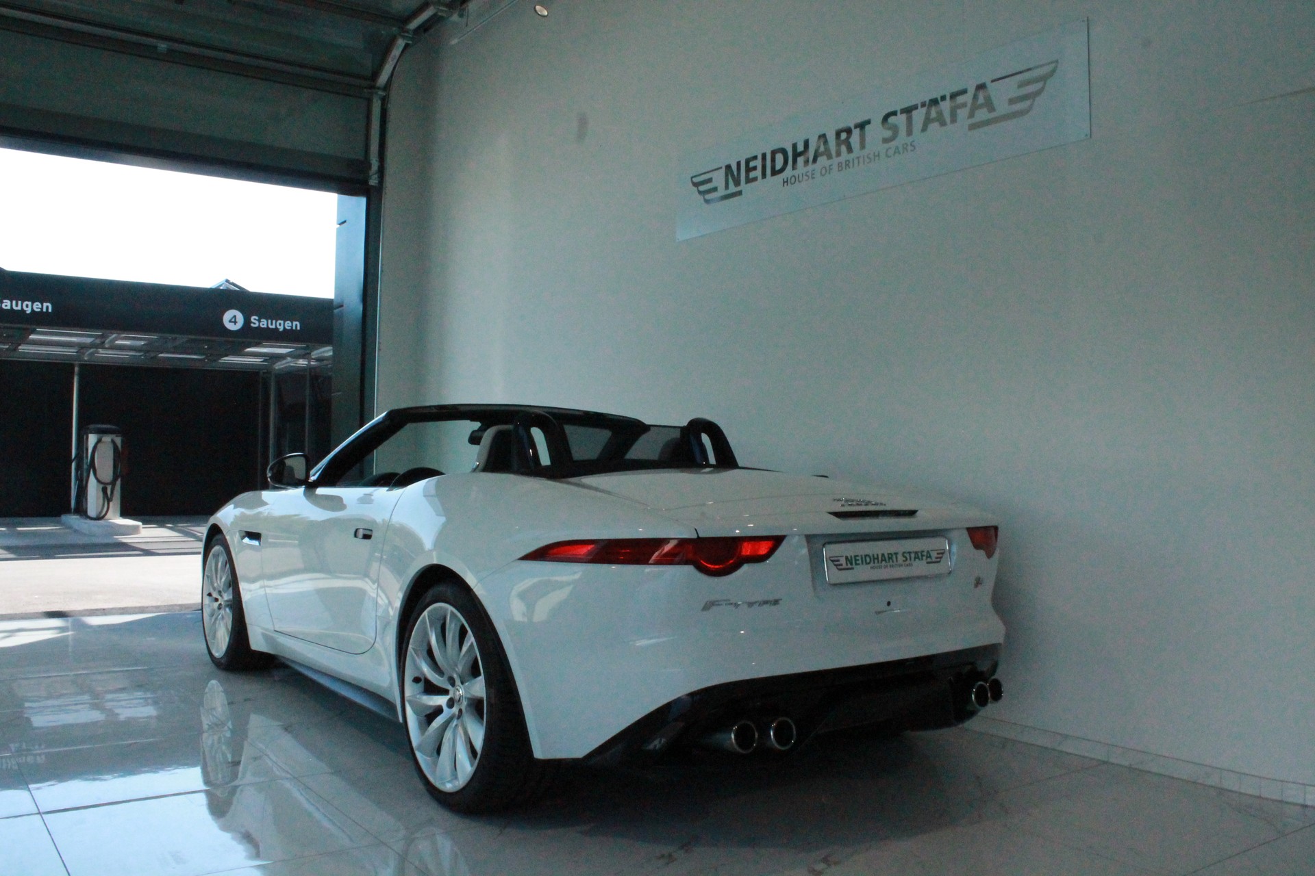 JAGUAR F-Type Convertible S 5.0 V8 S/C-image-4