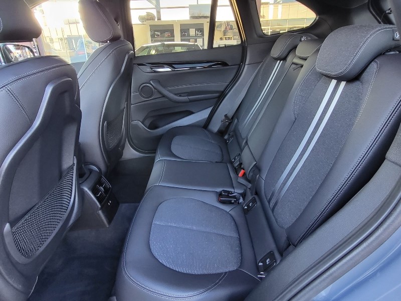 BMW X1 xDrive 20i Steptronic-image-7