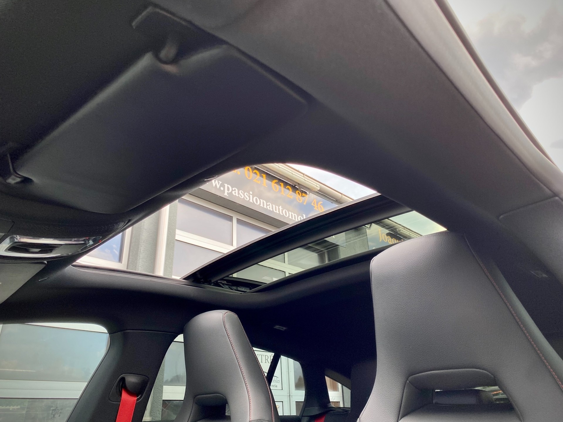 MERCEDES-BENZ CLA Shooting Brake 35 AMG 4Matic 7G-DCT - Véhicule Suisse (CH)-image-9