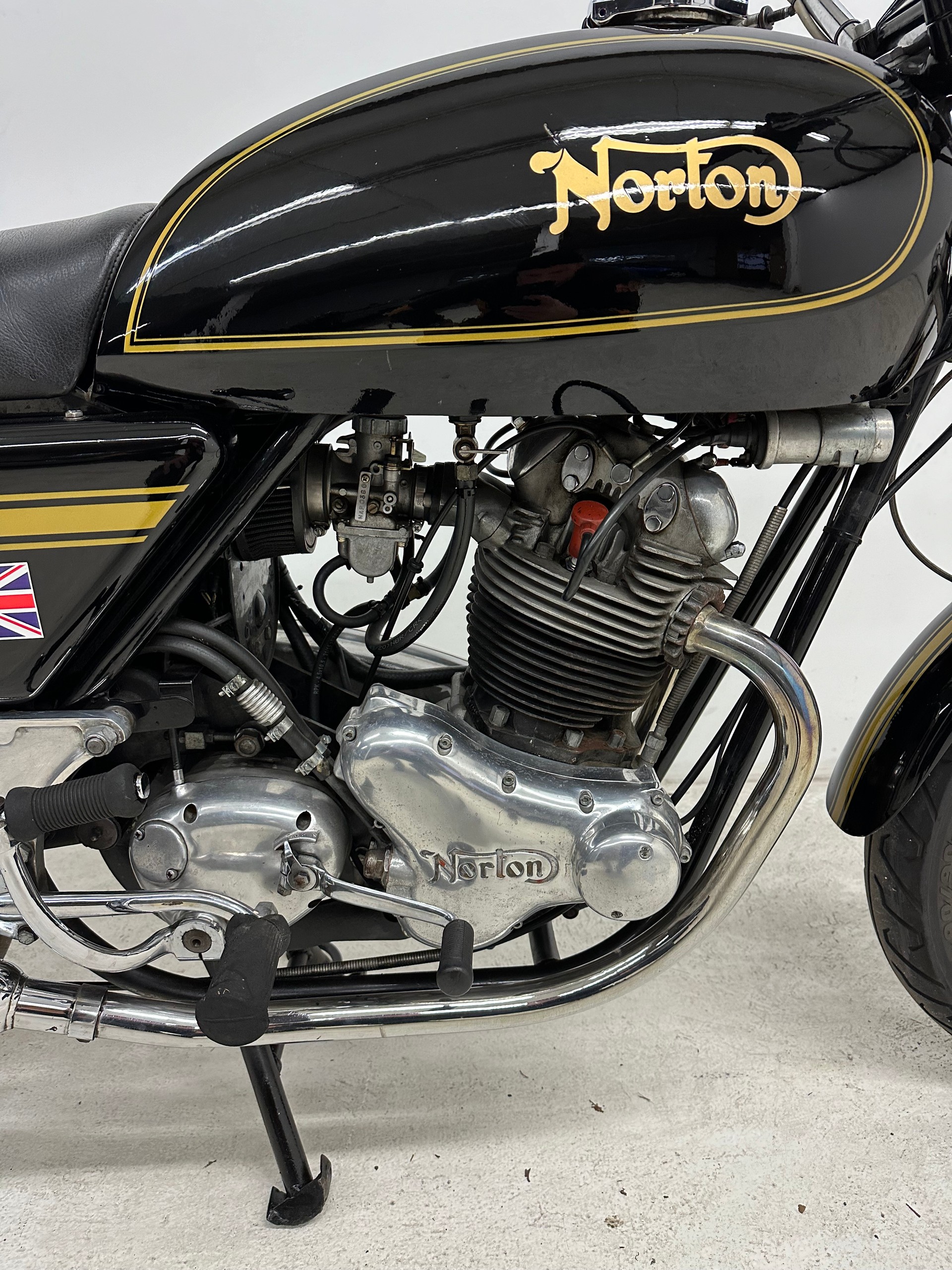 NORTON Commando 750-showroom-element-1