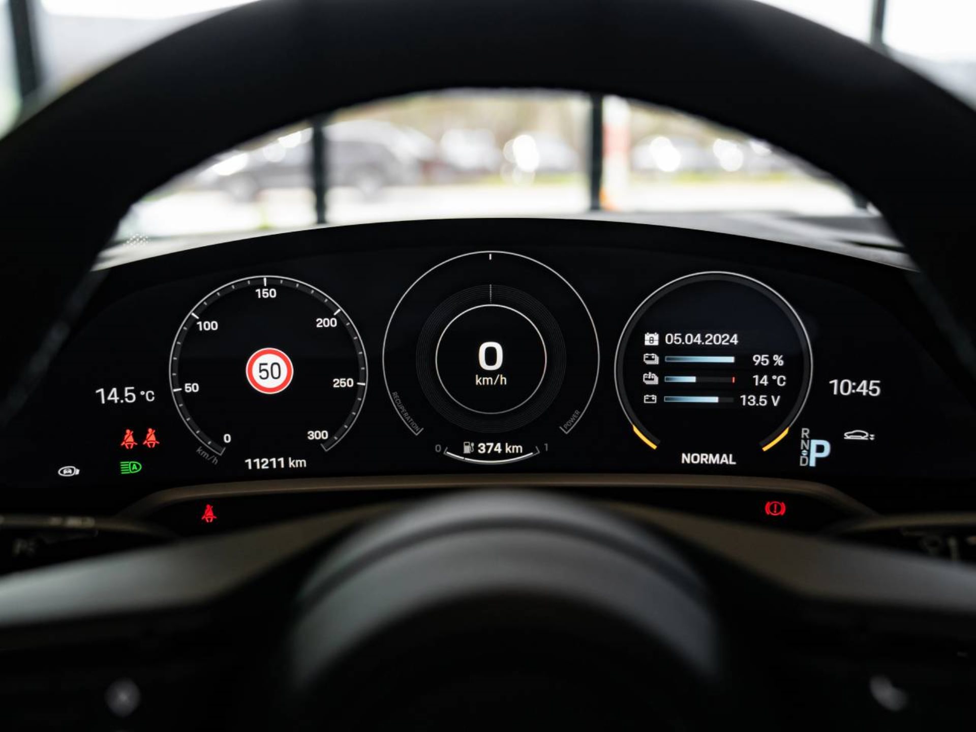 PORSCHE Taycan 4S-image-7