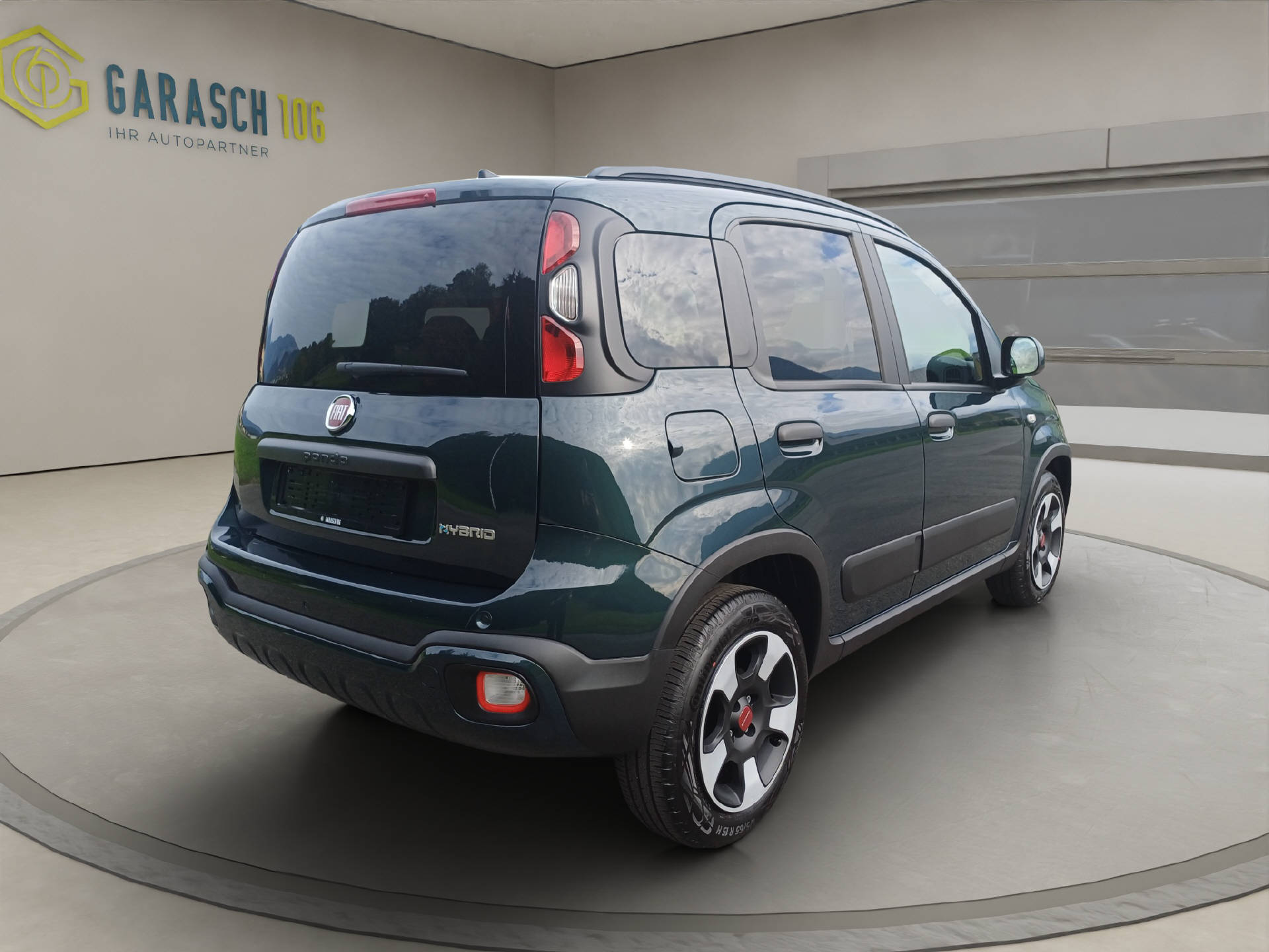 FIAT Panda 1.0 Hybrid Cross-image-4