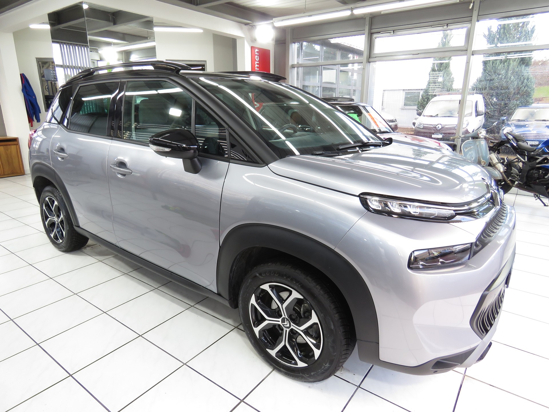 CITROEN C3 Aircross 1.2i PureTech Swiss Edition+ EAT6-image-2