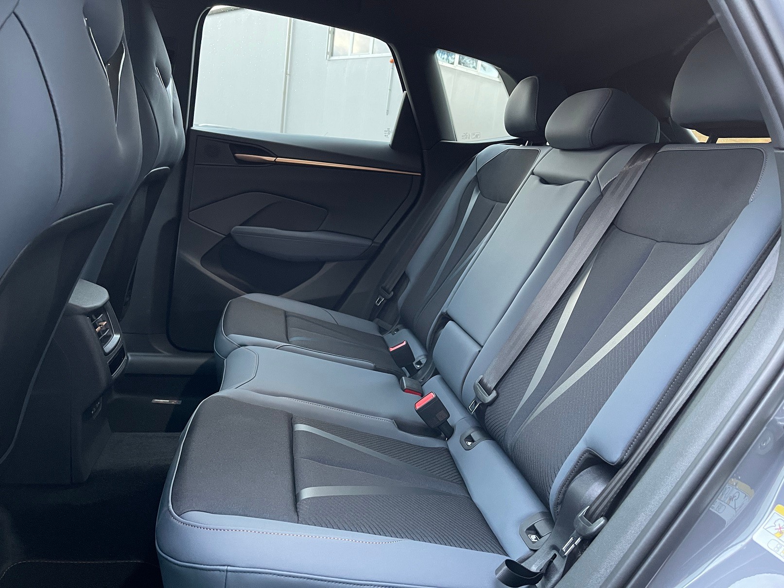 CUPRA Terramar 1.5 eHybrid DSG VZ-image-5