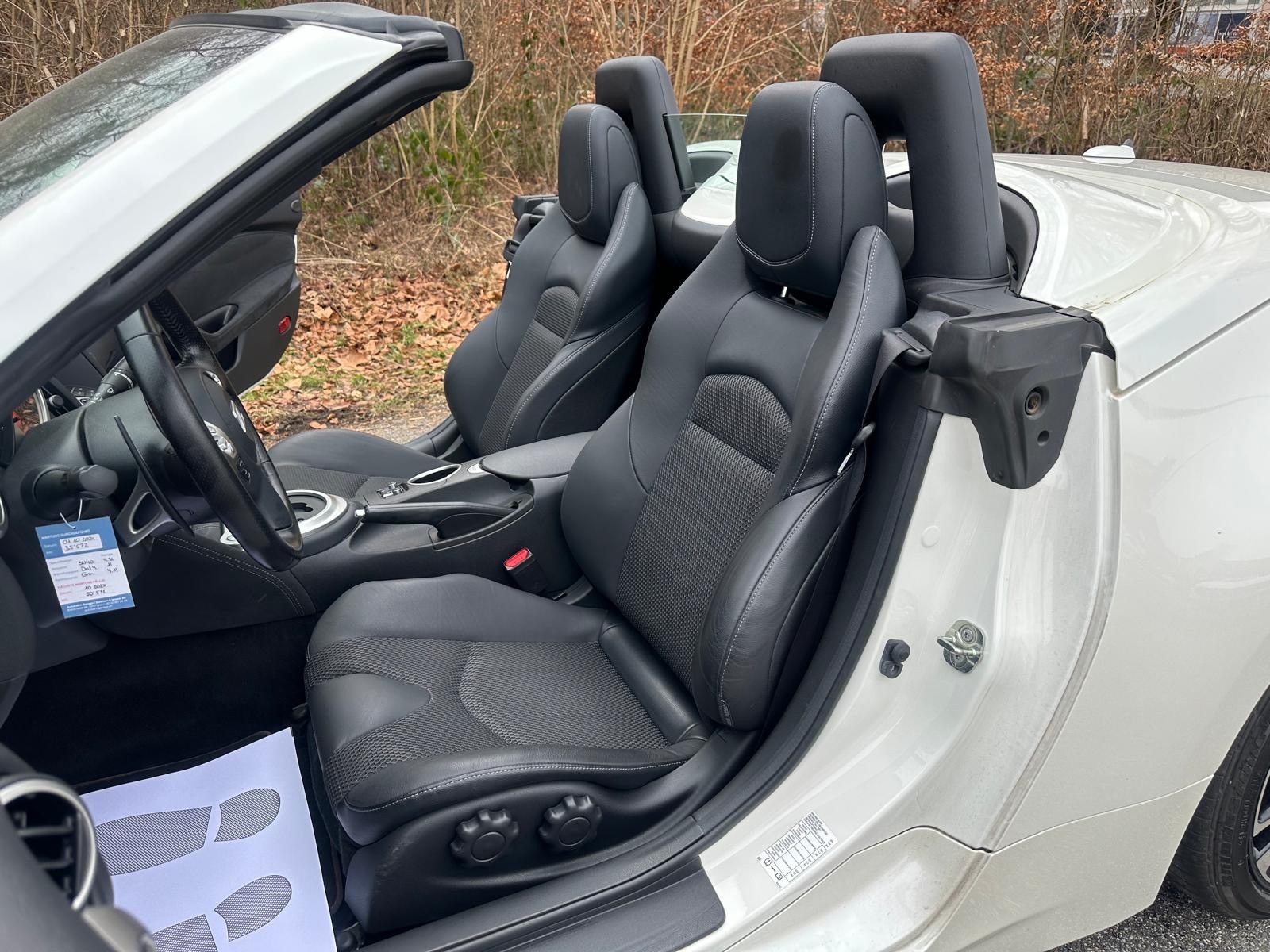 NISSAN 370 Z Roadster Pack Automatic-image-11