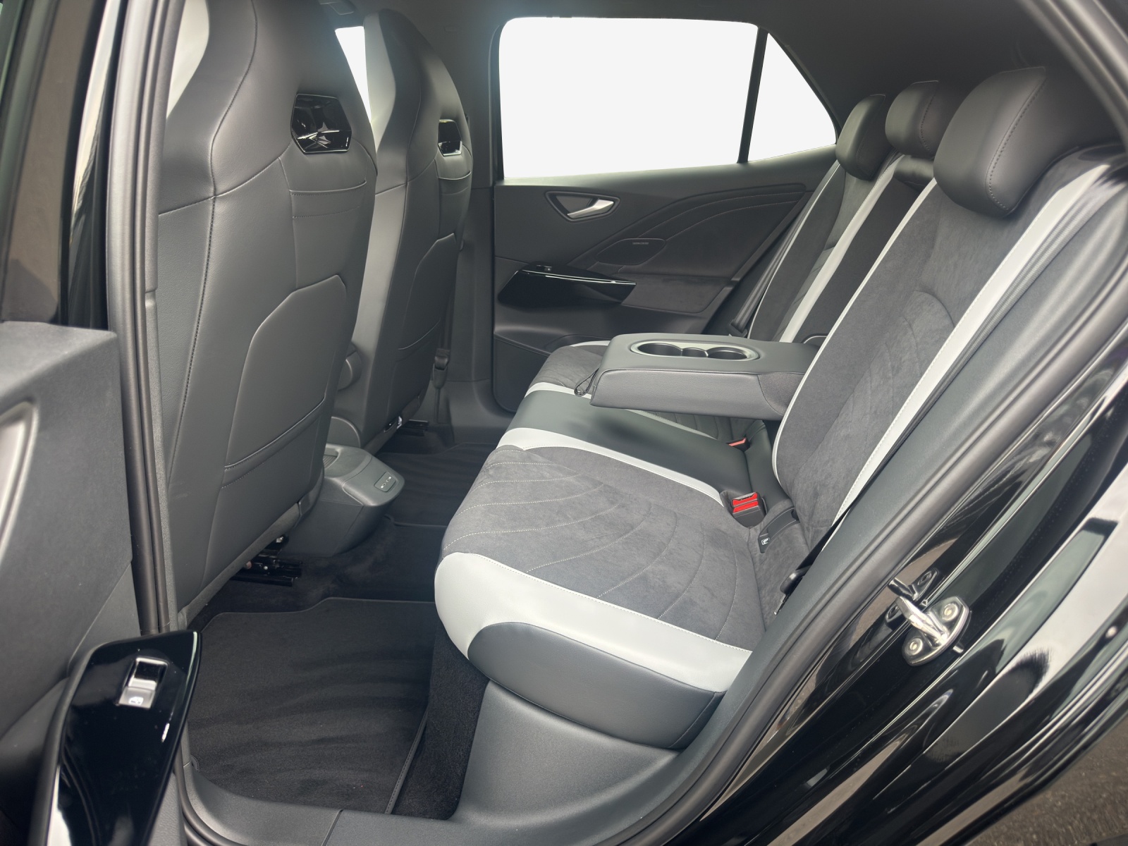 VW ID.3 Pro 52 kWh Pure-image-11