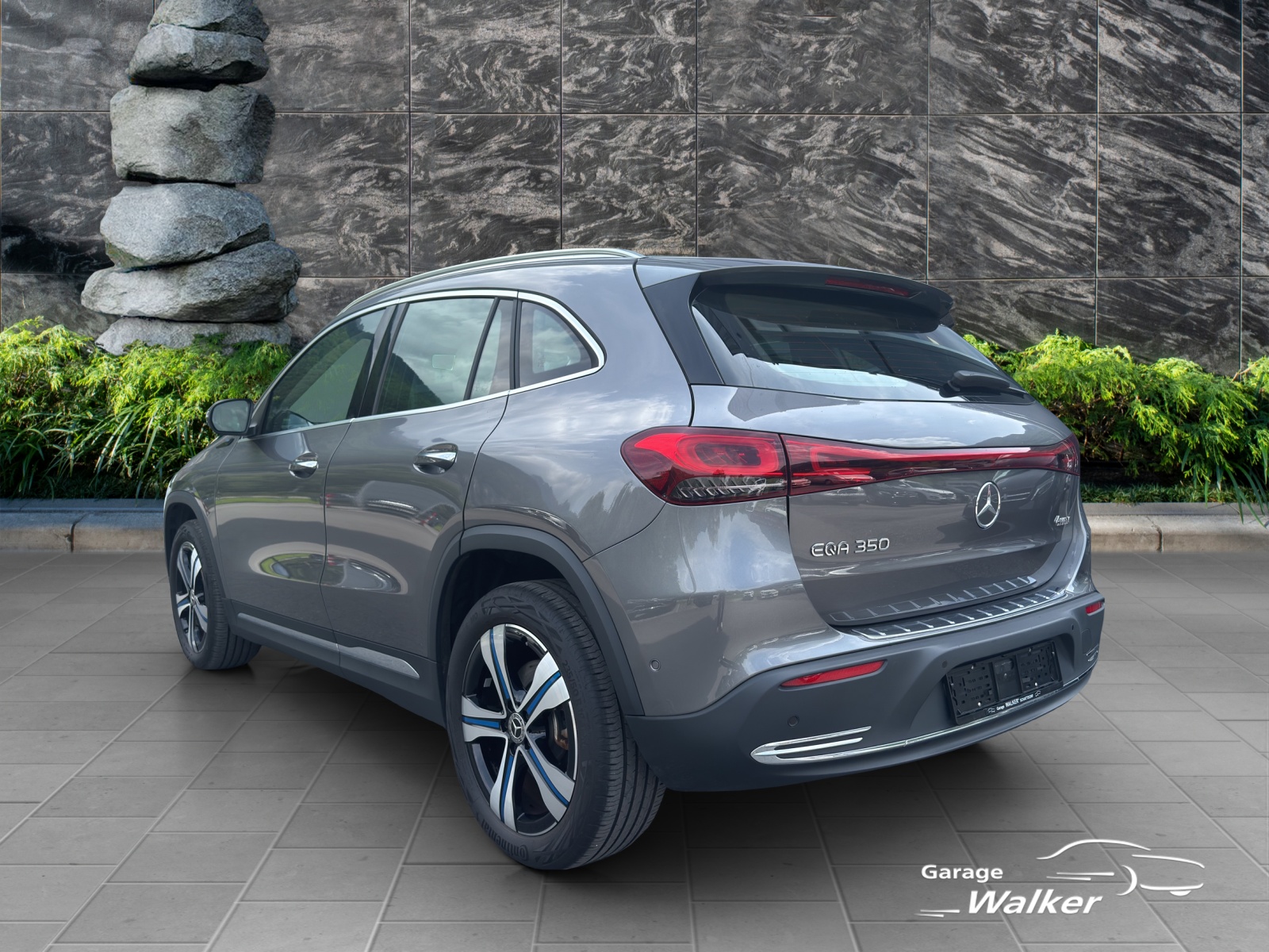 MERCEDES-BENZ EQA 350 4Matic-image-2