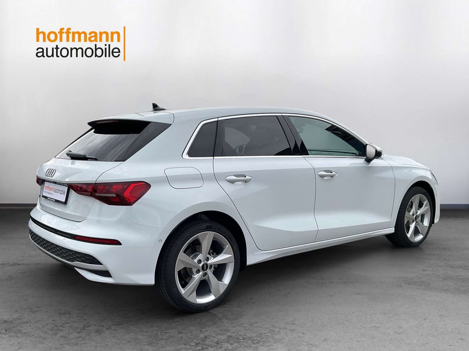 AUDI A3 Sportback 40 TFSI e Attraction S-tronic-image-3