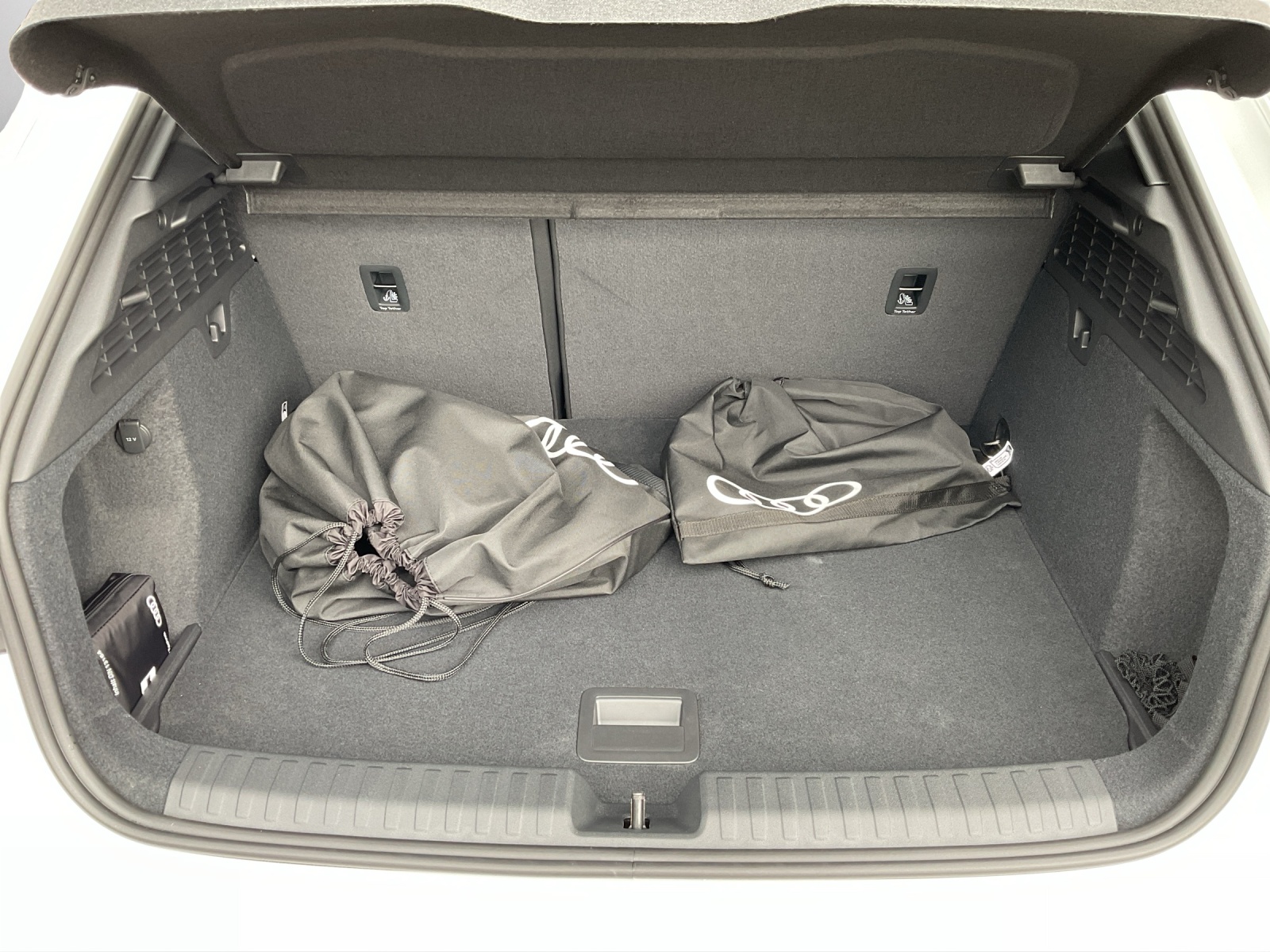 AUDI A3 Sportback 40 TFSI e Attraction S-tronic-image-11