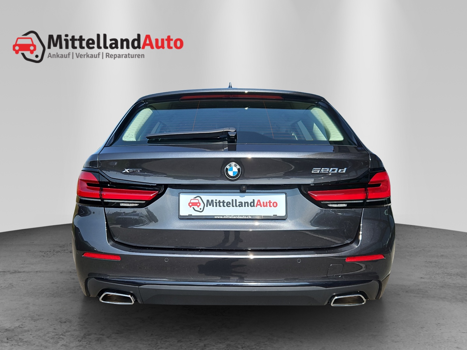 BMW 520d xDrive 48V Touring Steptronic-image-12