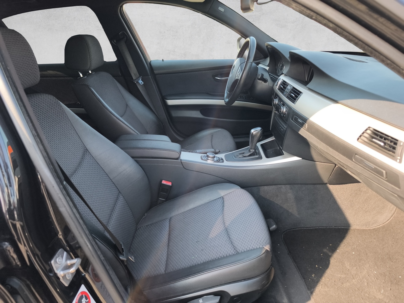 BMW 320d Steptronic-image-12