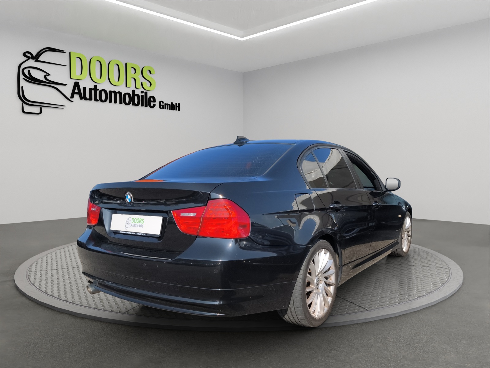 BMW 320d Steptronic-image-5