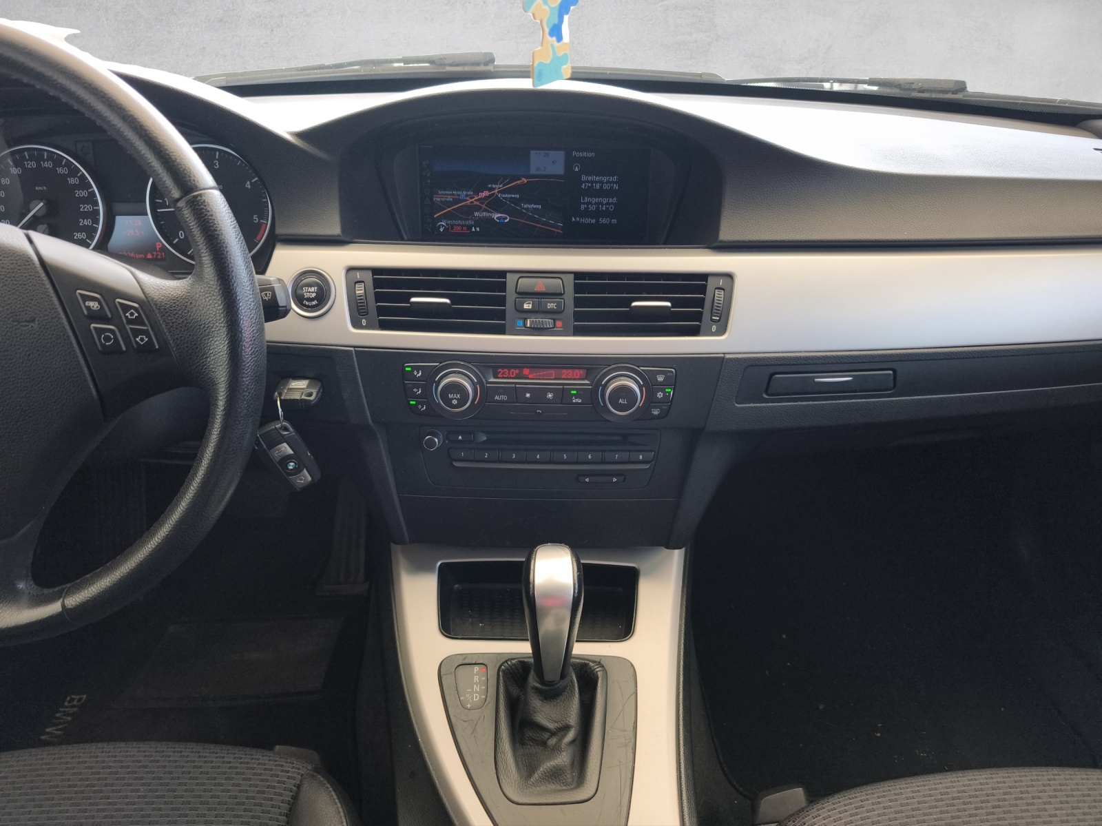 BMW 320d Steptronic-image-11