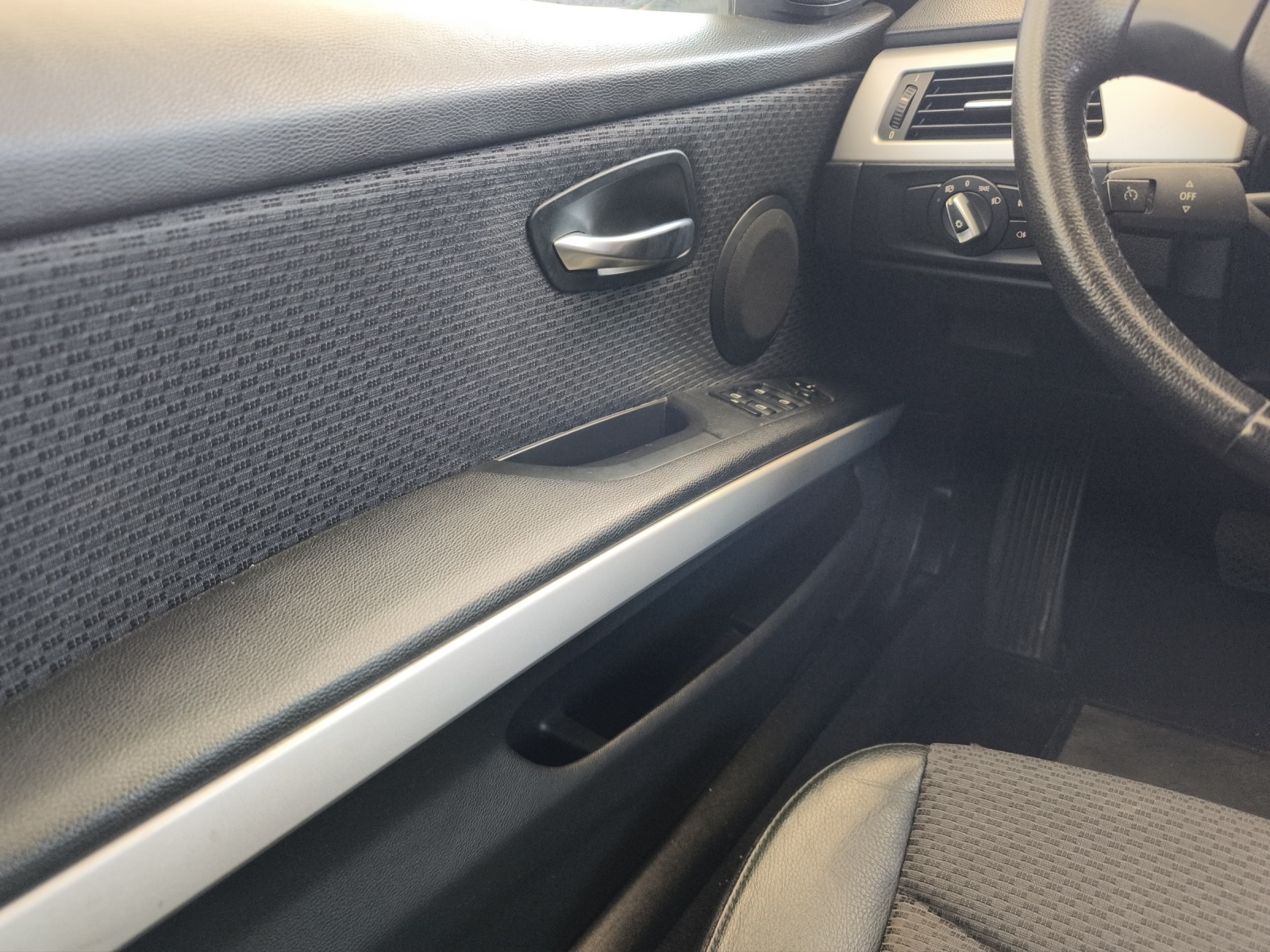 BMW 320d Steptronic-image-15