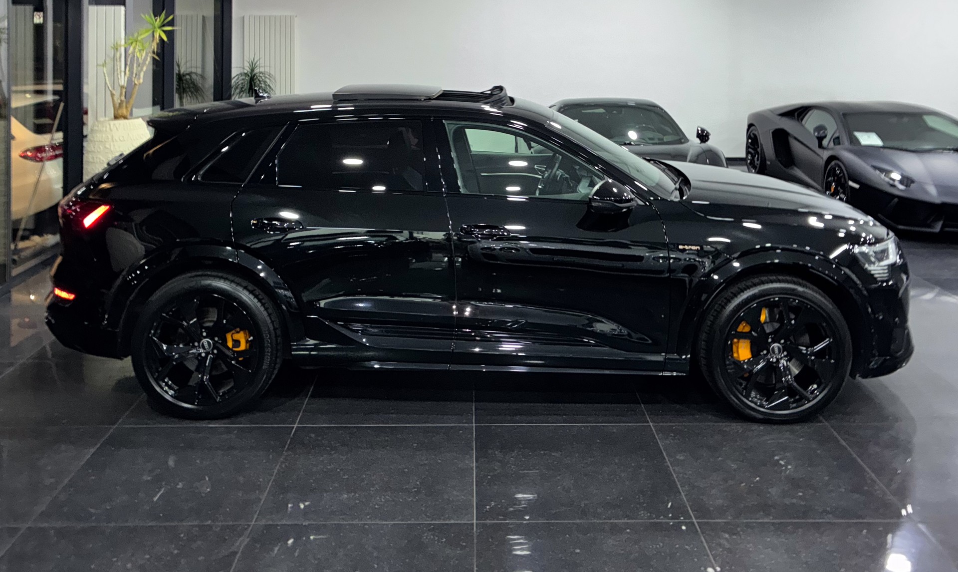 AUDI e-tron S quattro-image-3