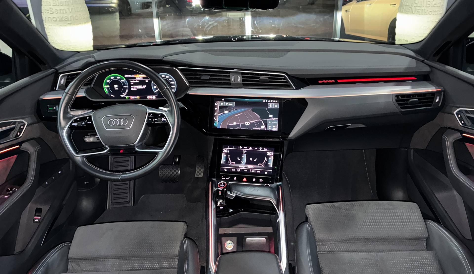 AUDI e-tron S quattro-image-7