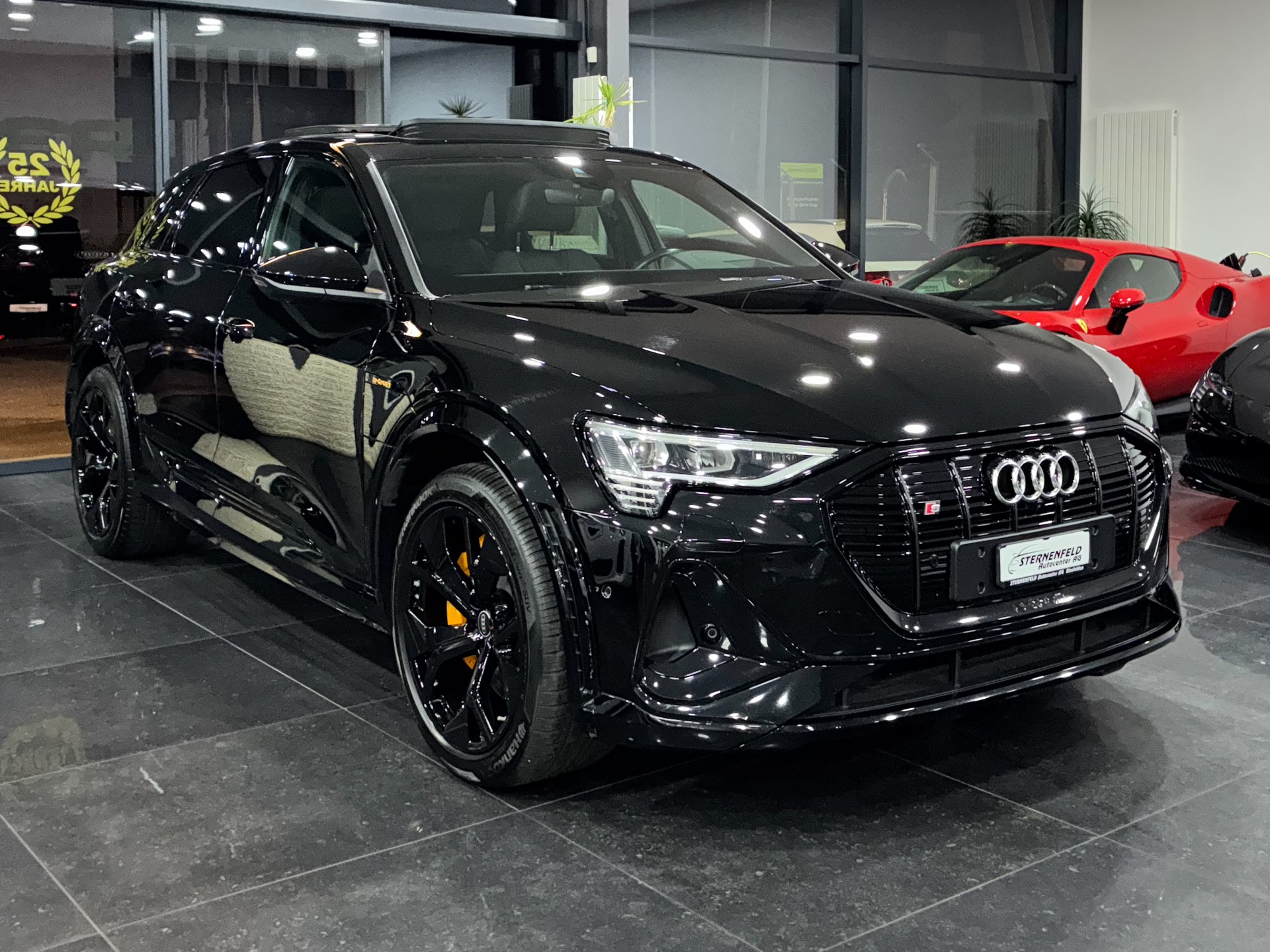 AUDI e-tron S quattro-image-1