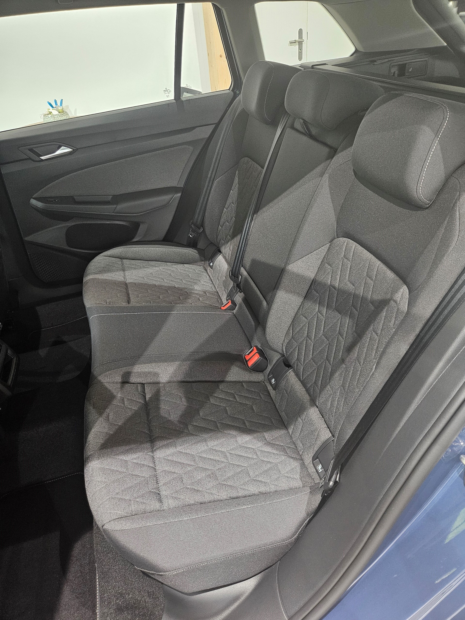 VW Golf VIII Vari 2.0 TDI DSG 150PS Life-image-4