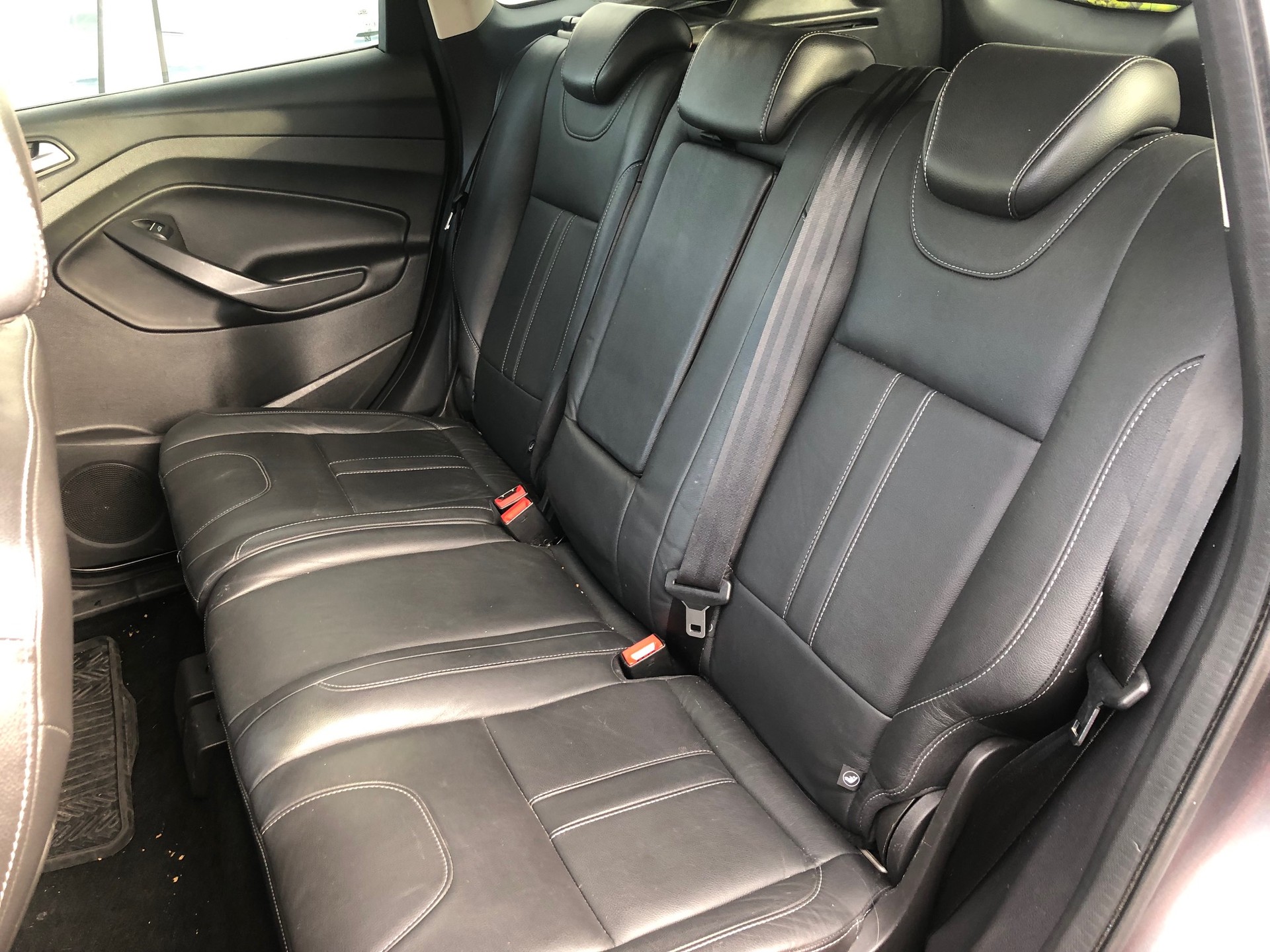 FORD Kuga 2.0 TDCi Titanium 4WD PowerShift-image-21