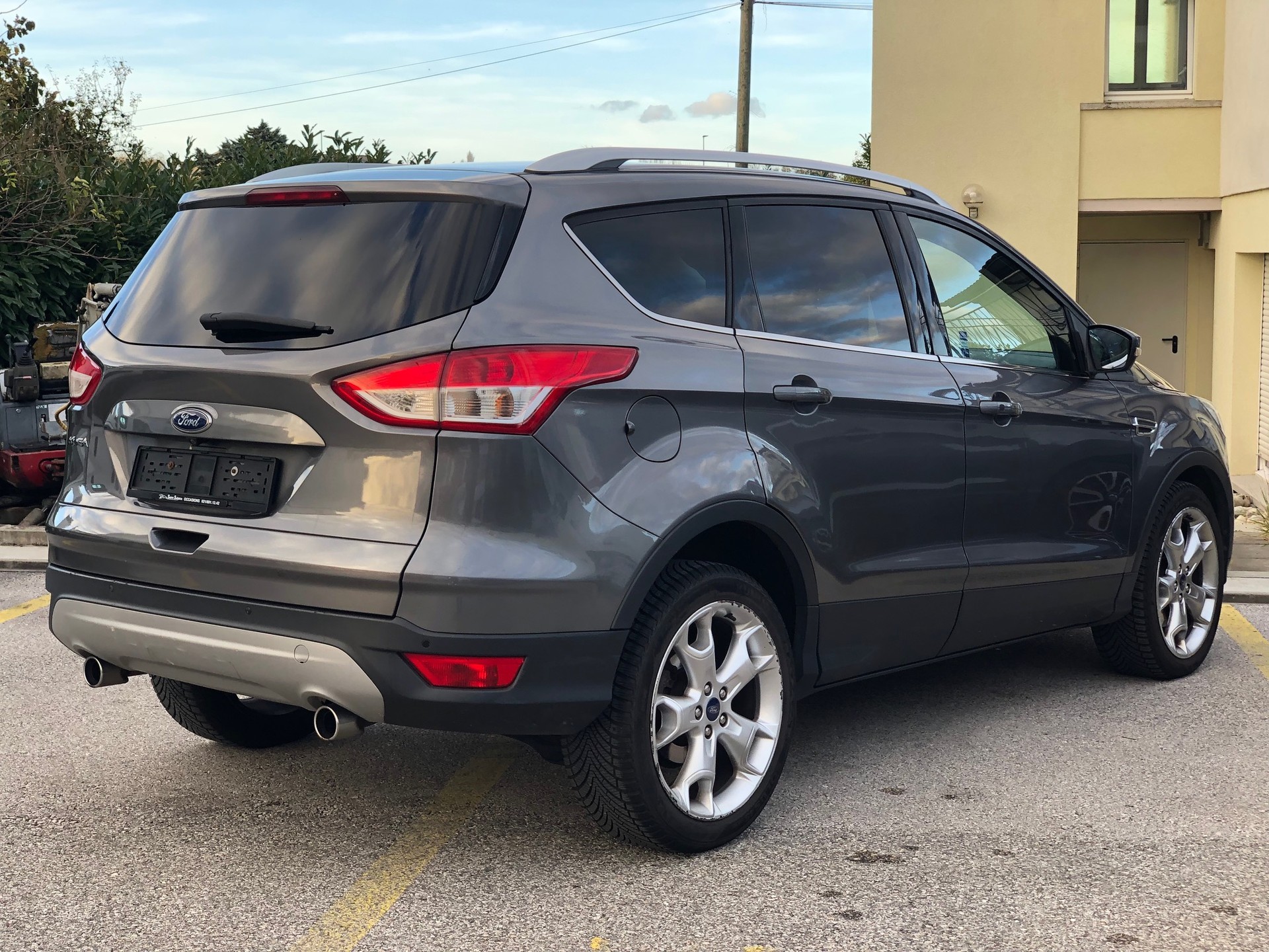 FORD Kuga 2.0 TDCi Titanium 4WD PowerShift-image-5