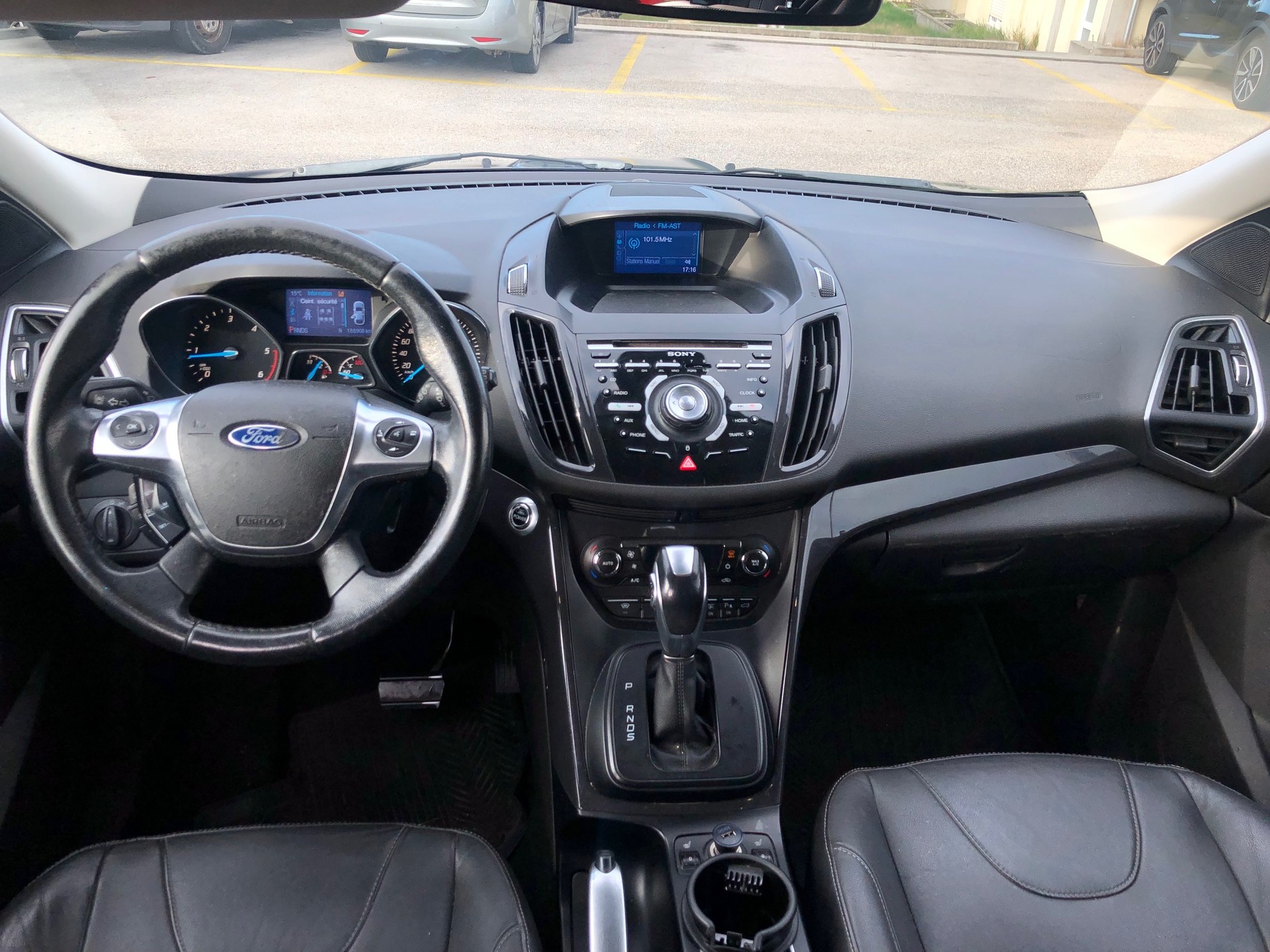 FORD Kuga 2.0 TDCi Titanium 4WD PowerShift-image-9