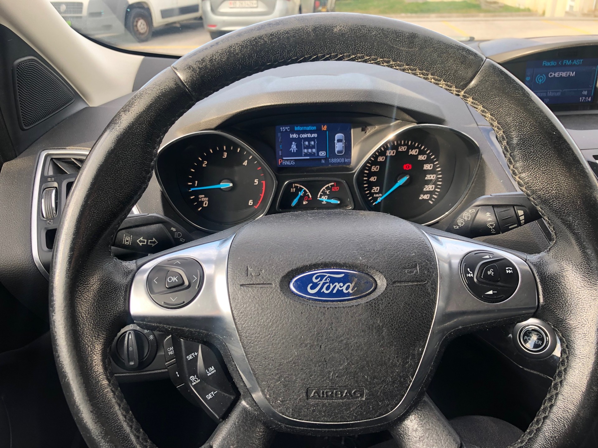 FORD Kuga 2.0 TDCi Titanium 4WD PowerShift-image-12