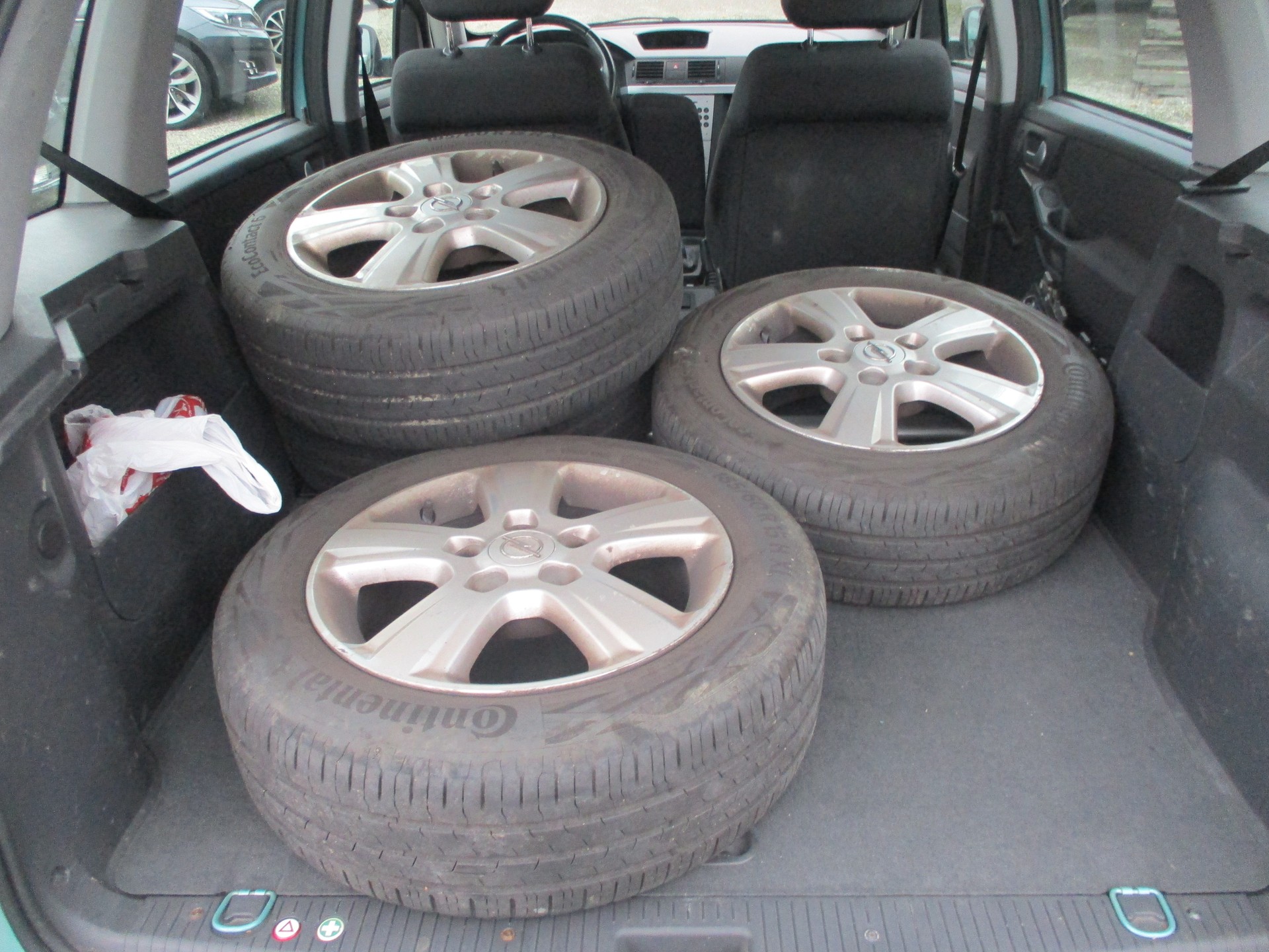OPEL Meriva 1.7 CDTi Linea Fresca-image-3