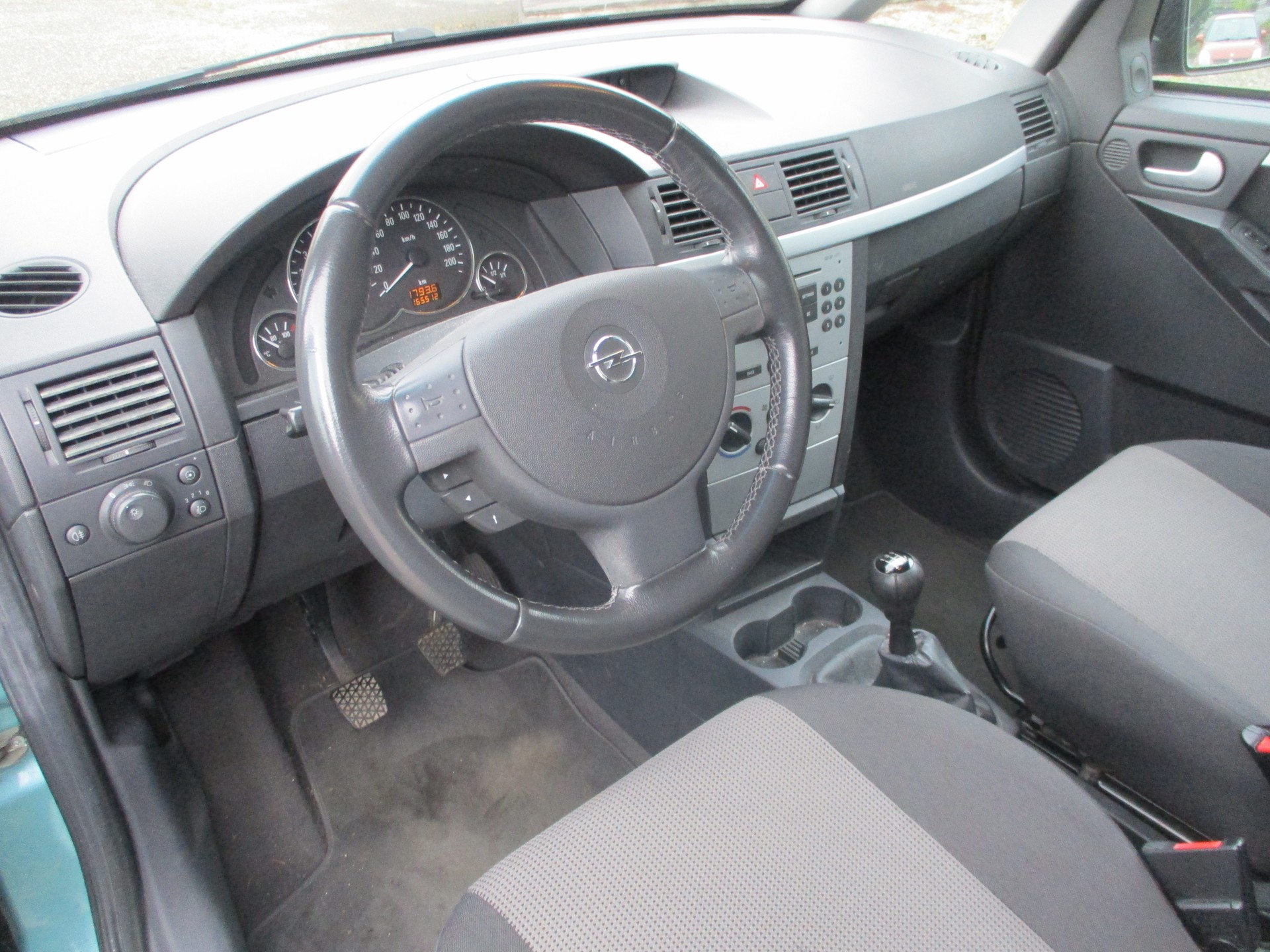 OPEL Meriva 1.7 CDTi Linea Fresca-image-4