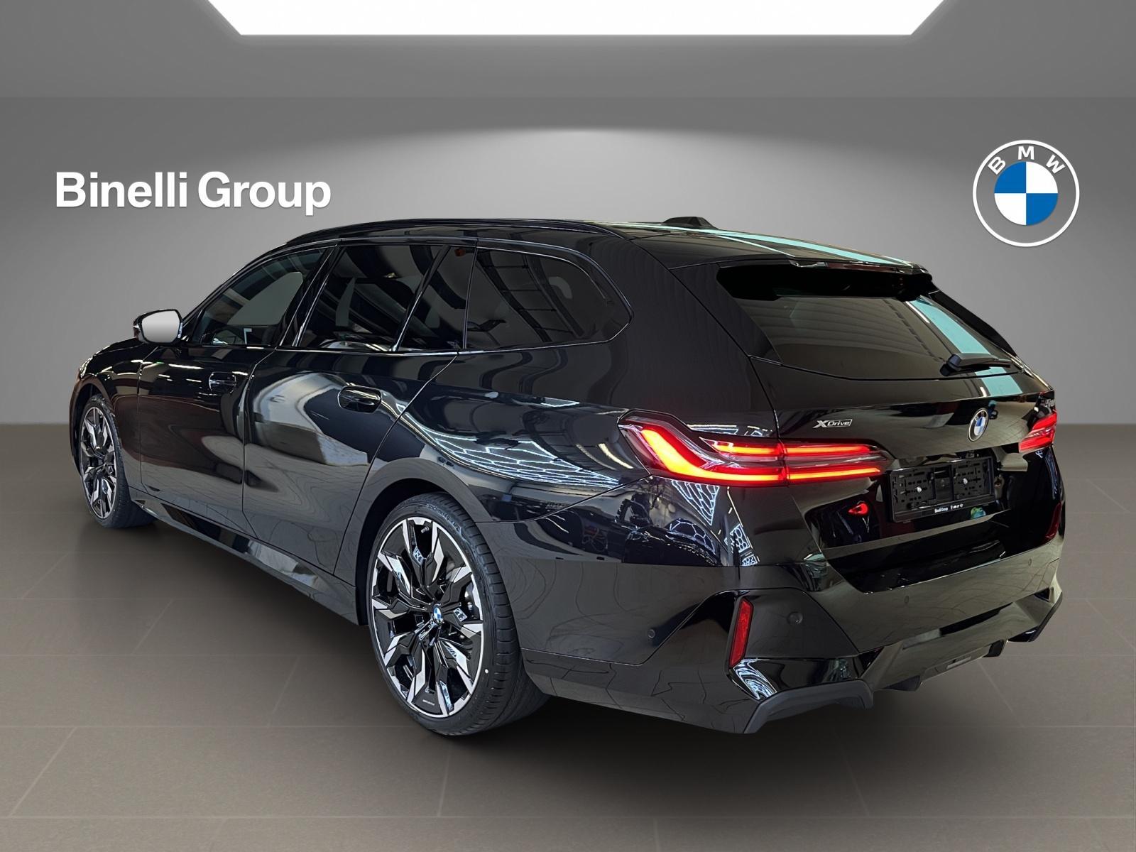BMW 520d xDrive 48V Touring M Sport Pro Steptronic-image-3