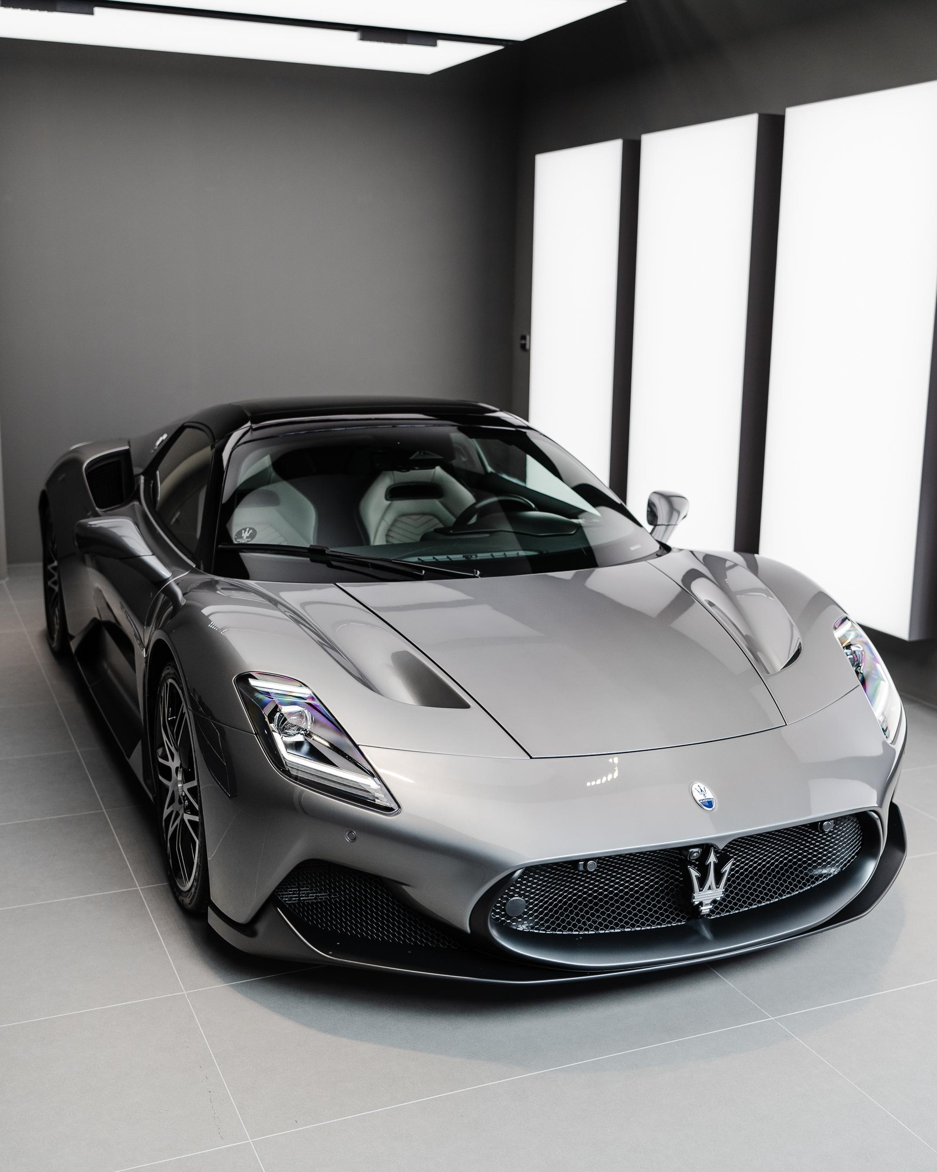 MASERATI MC20 Cielo - Grigio Mistero-image-6