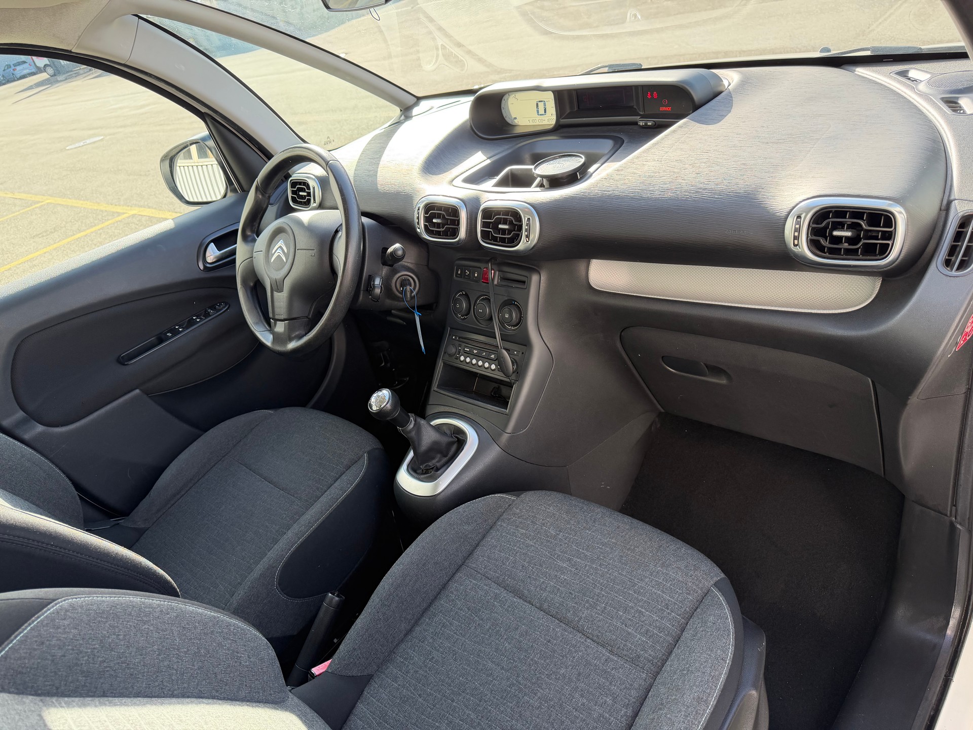 CITROEN C3 Picasso 1.2 Pure Tech Séduction-image-13