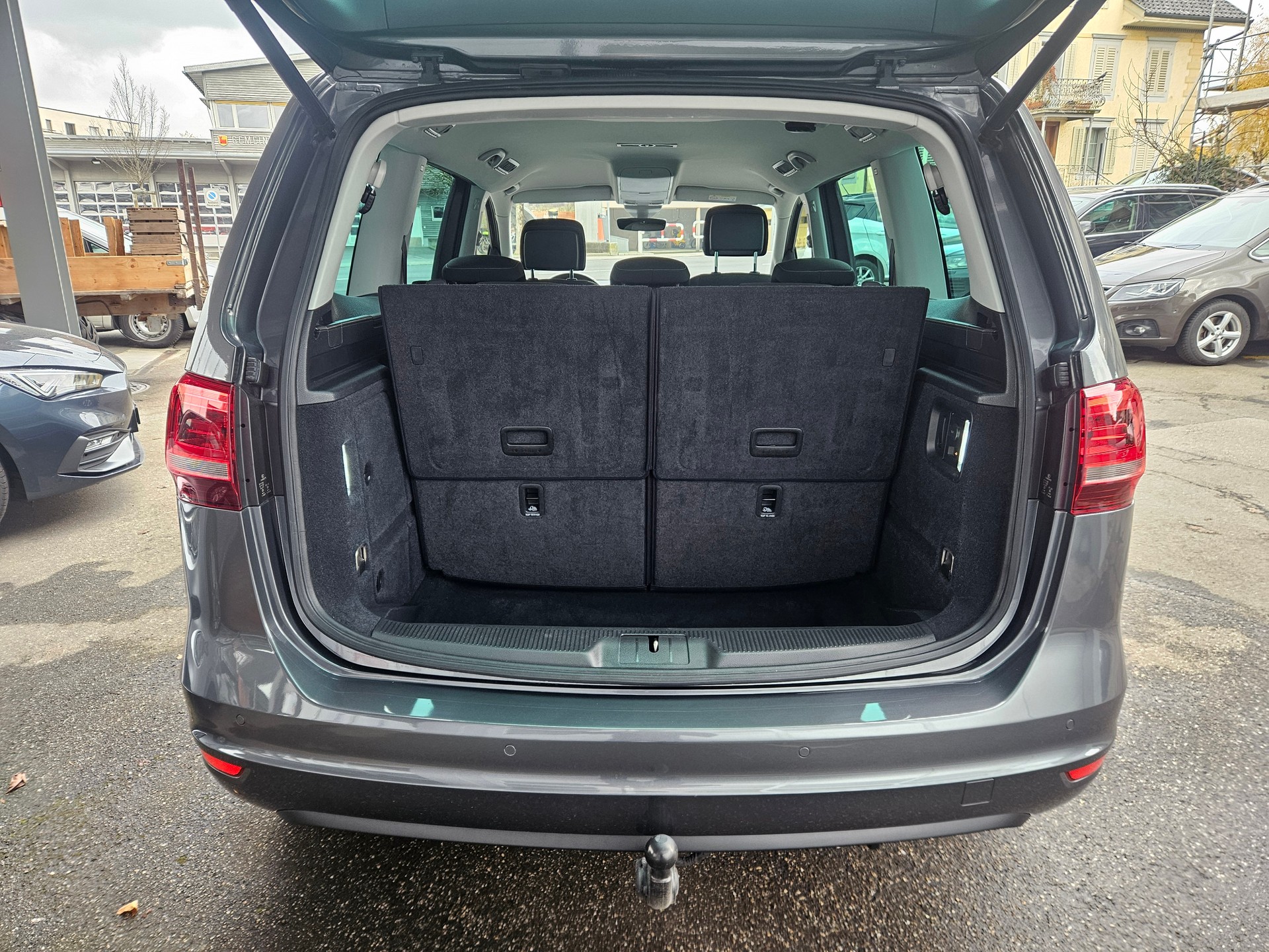 VW Sharan 1.4 TSI BlMT Comfortline DSG-image-9